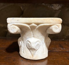 Small Capital in White Marble Carved Lombardy 16th century