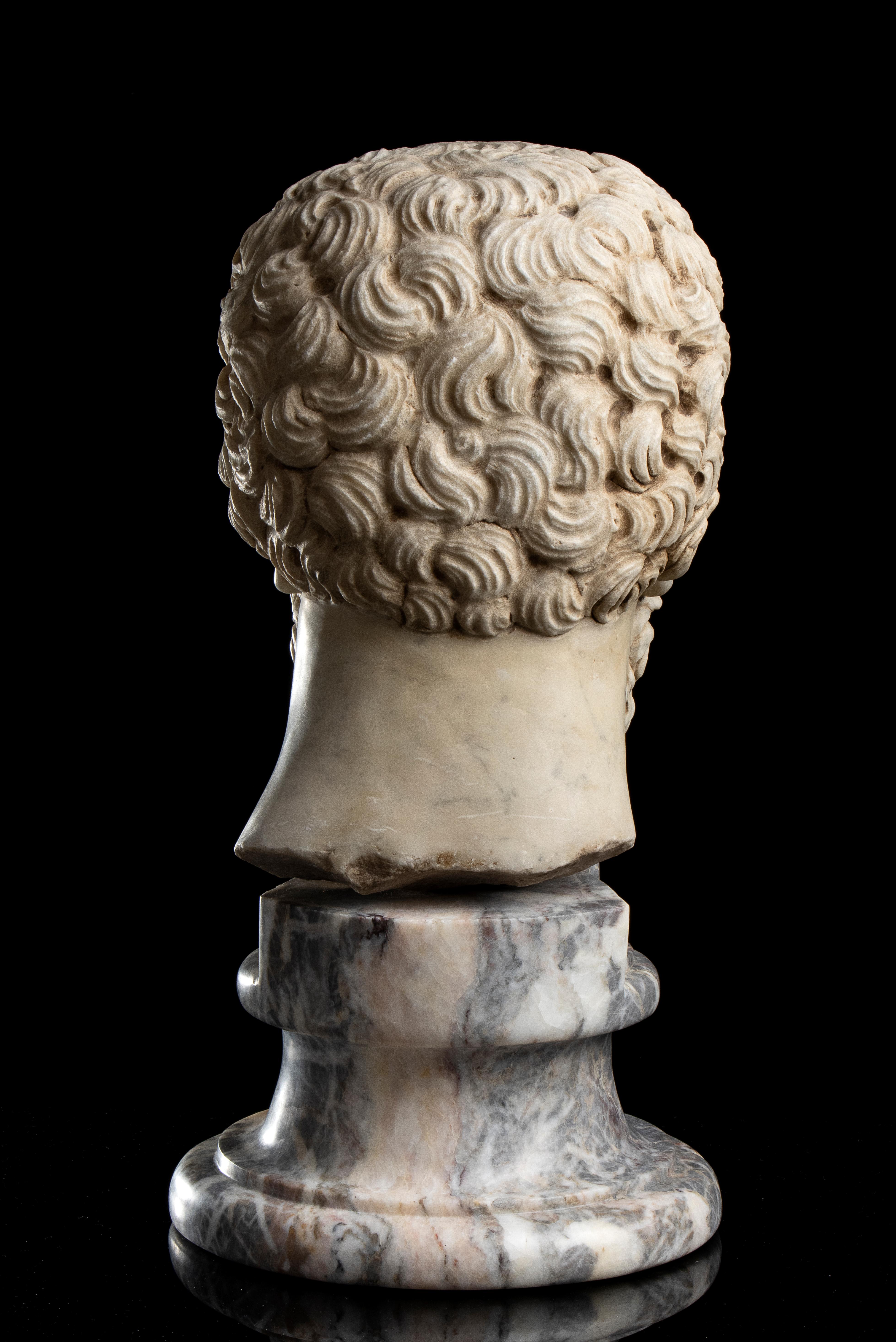 Polychrome Marmorskulptur Porträt Kaiser Marcus Aurelius Italienisch 19. im Angebot 3