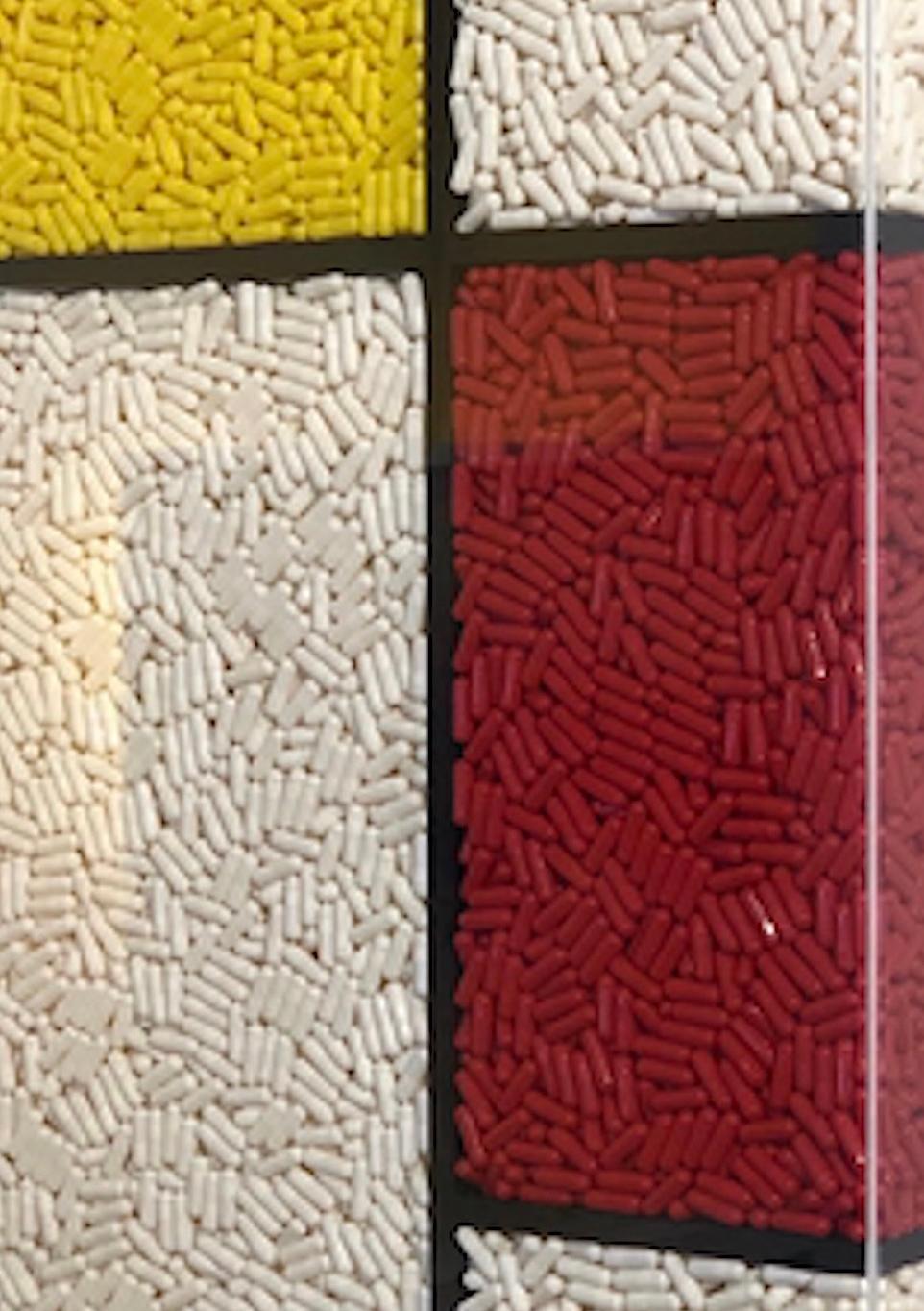 Pop art Mondrian pilules rouge blanc jaune contemporain (accrochage mural ou à plat) en vente 2