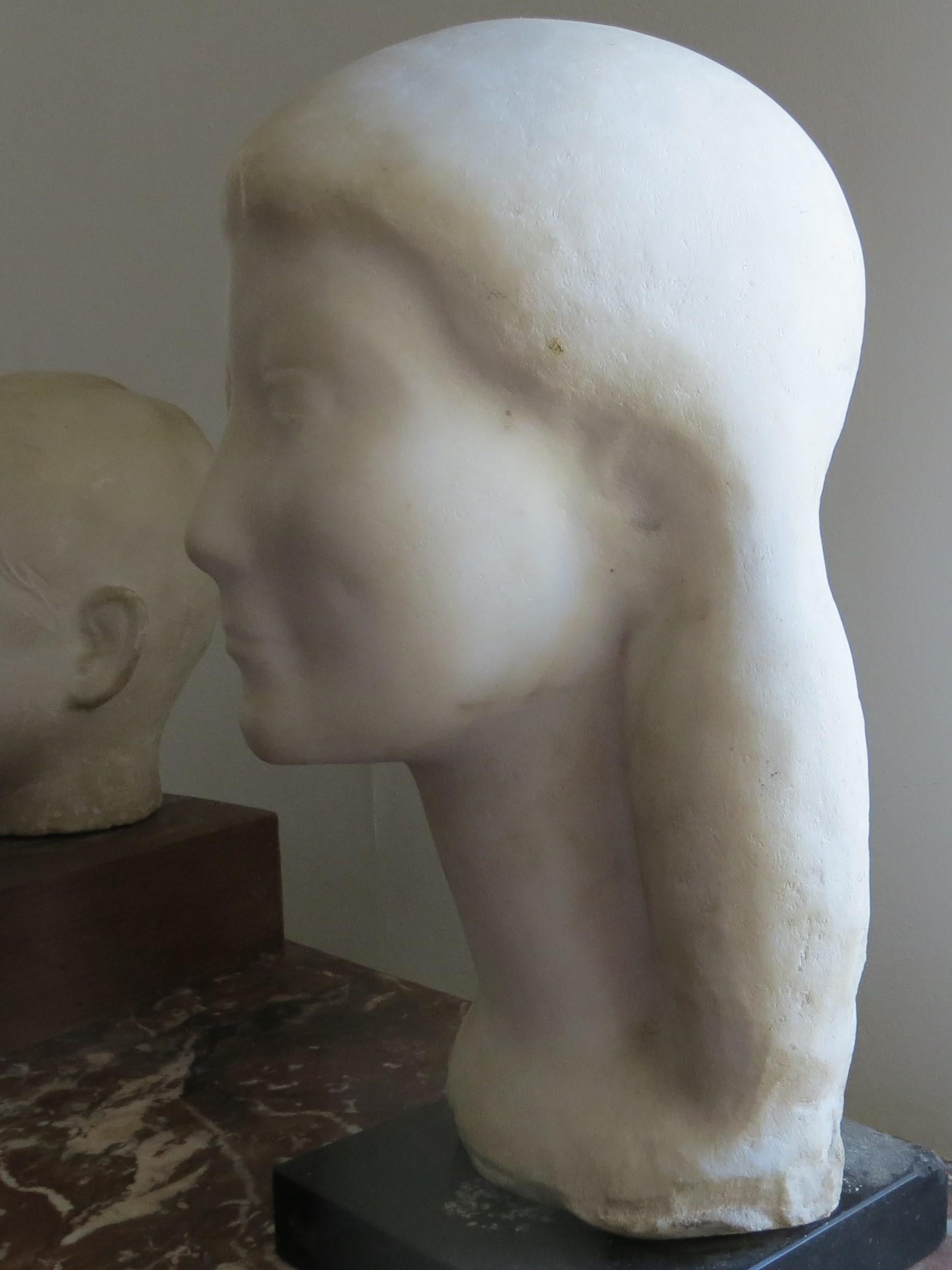 Retrato - Figurative Sculpture Gris de Unknown