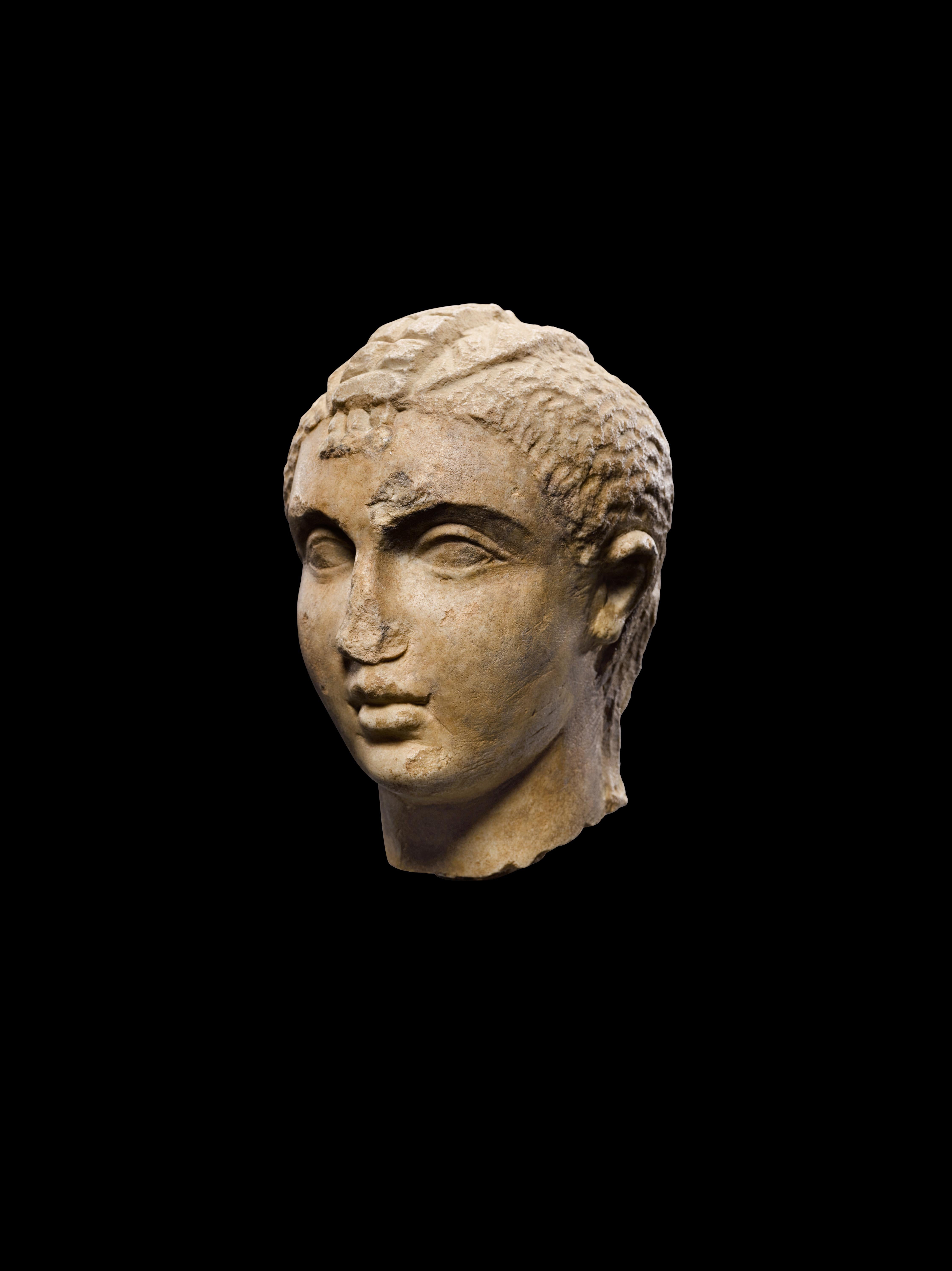 ANCIENTRoman MARBLE SculPTURE PORTRAIT HEAD OF A GIRL im Angebot 1
