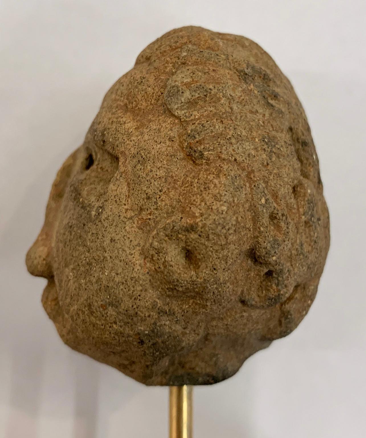 Pre Columbian Mesoamerica clay head, Veracruz Culture Approximatly 600 - 900 BCE For Sale 2