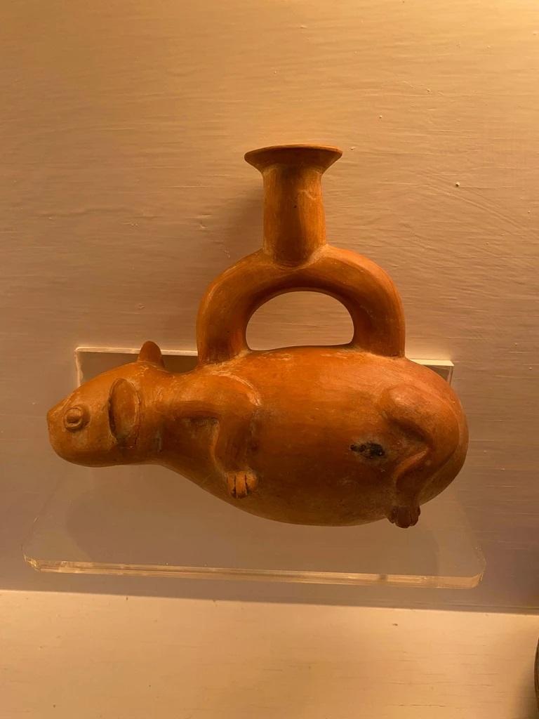 Récipient en étrier précolombien de la culture Moche
