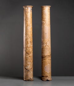 RARO PAR DE COLUMNAS DE PIETRA PAESINA ITALIANA, Italia, Siglo XIX