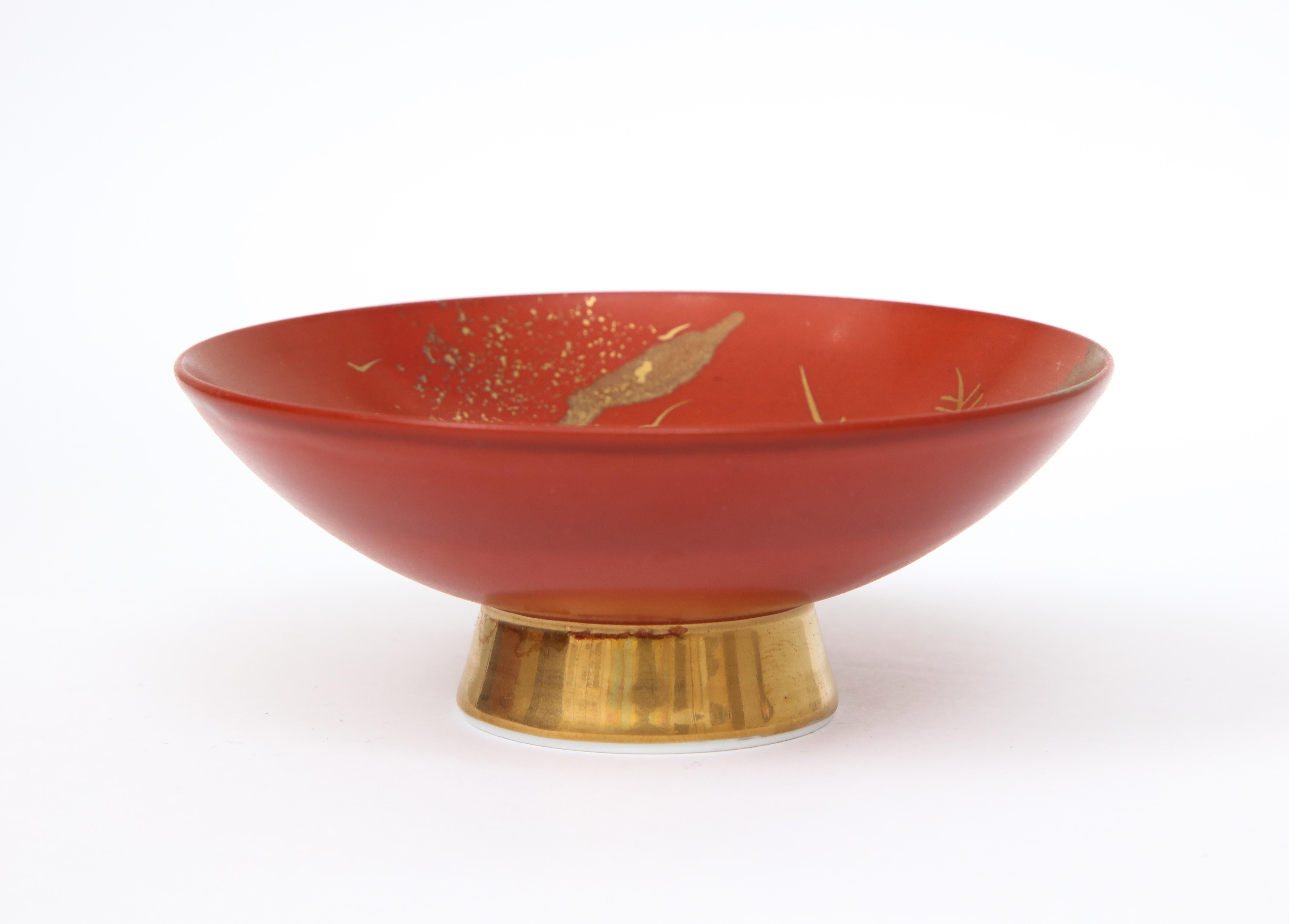 Japanese Red and Gold Bowls by Suizan - Sculpture by Unknown