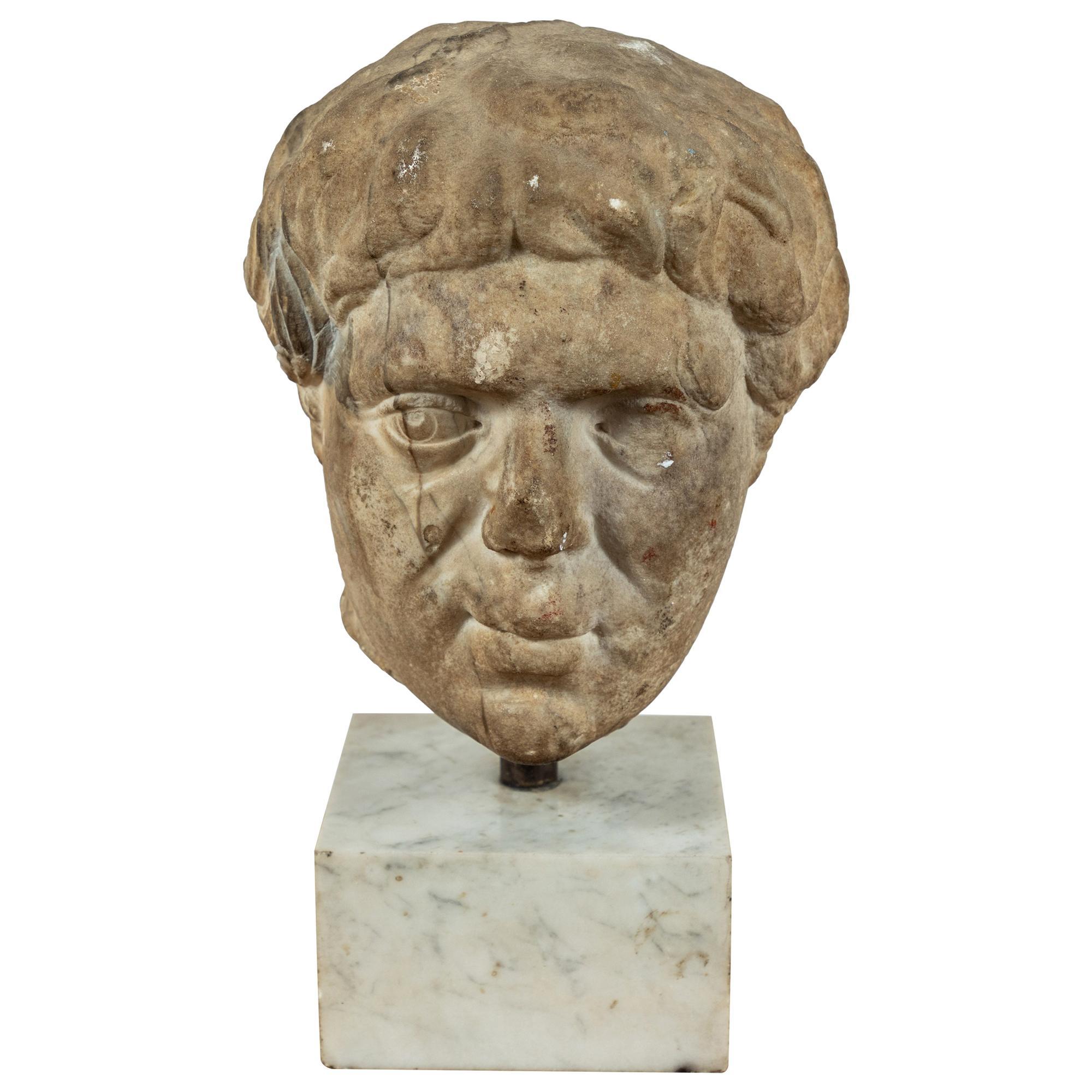 Unknown Figurative Sculpture – römische Empire-Marmorbüste
