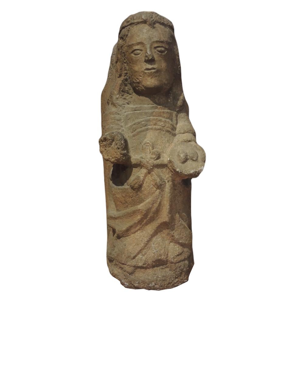 Große römische Skulptur der Darstellung der Heiligen Lucy. Nordspanien. – Sculpture von Unknown