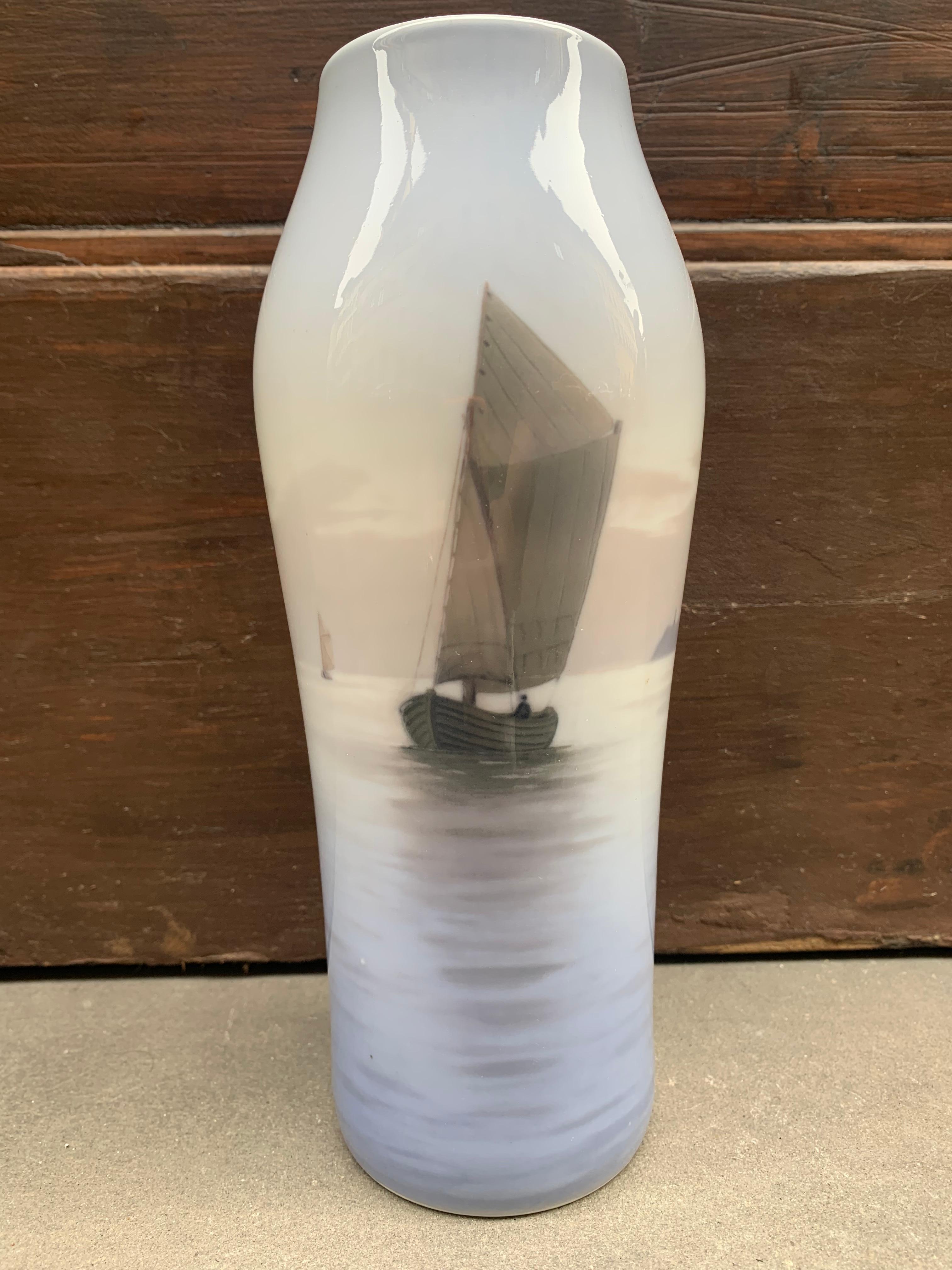 Royal Copehaghen. Vase with Sailing Ship in the Sea. Danish porcelain. Early 20th century. For Sale 11