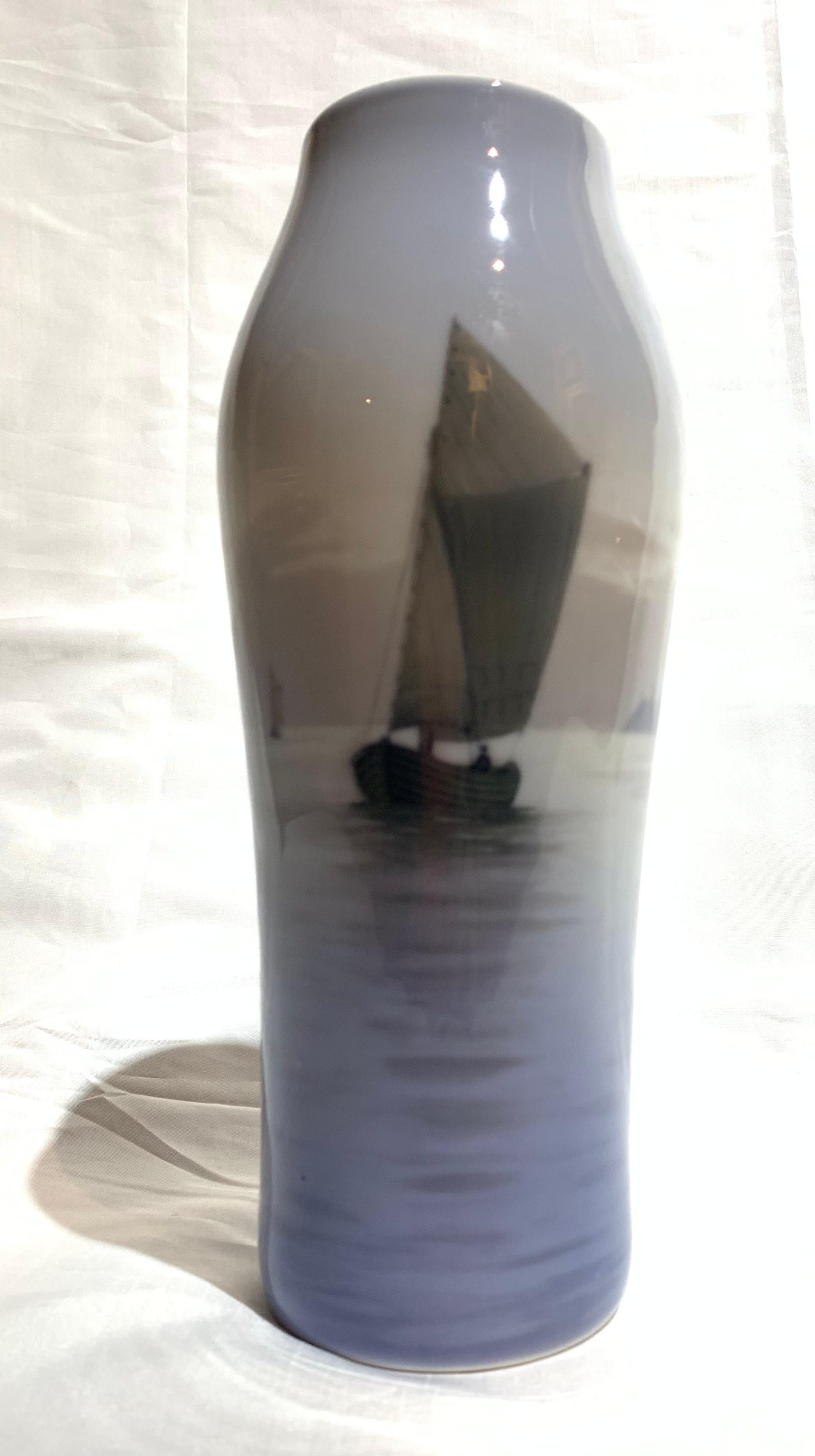 Royal Copehaghen. Vase with Sailing Ship in the Sea. Danish porcelain. Early 20th century. For Sale 3