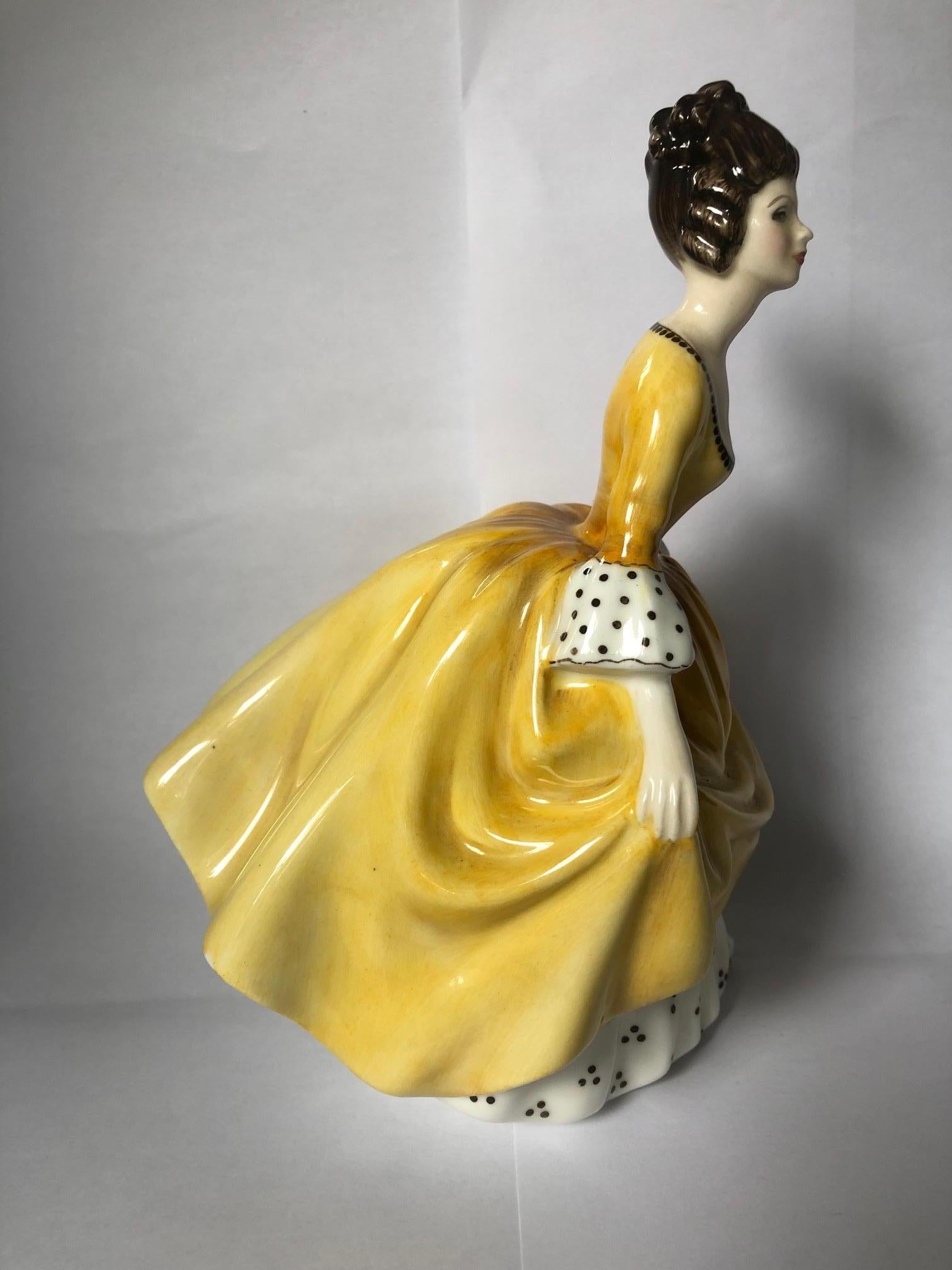 Figurita Royal Doulton - Coralie HN2307

Esta exquisita escultura de porcelana de Royal Doulton presenta la impresionante figura de Coralie, bellamente elaborada con intrincados detalles. Fabricada en 1963, esta pieza intemporal es un tesoro para