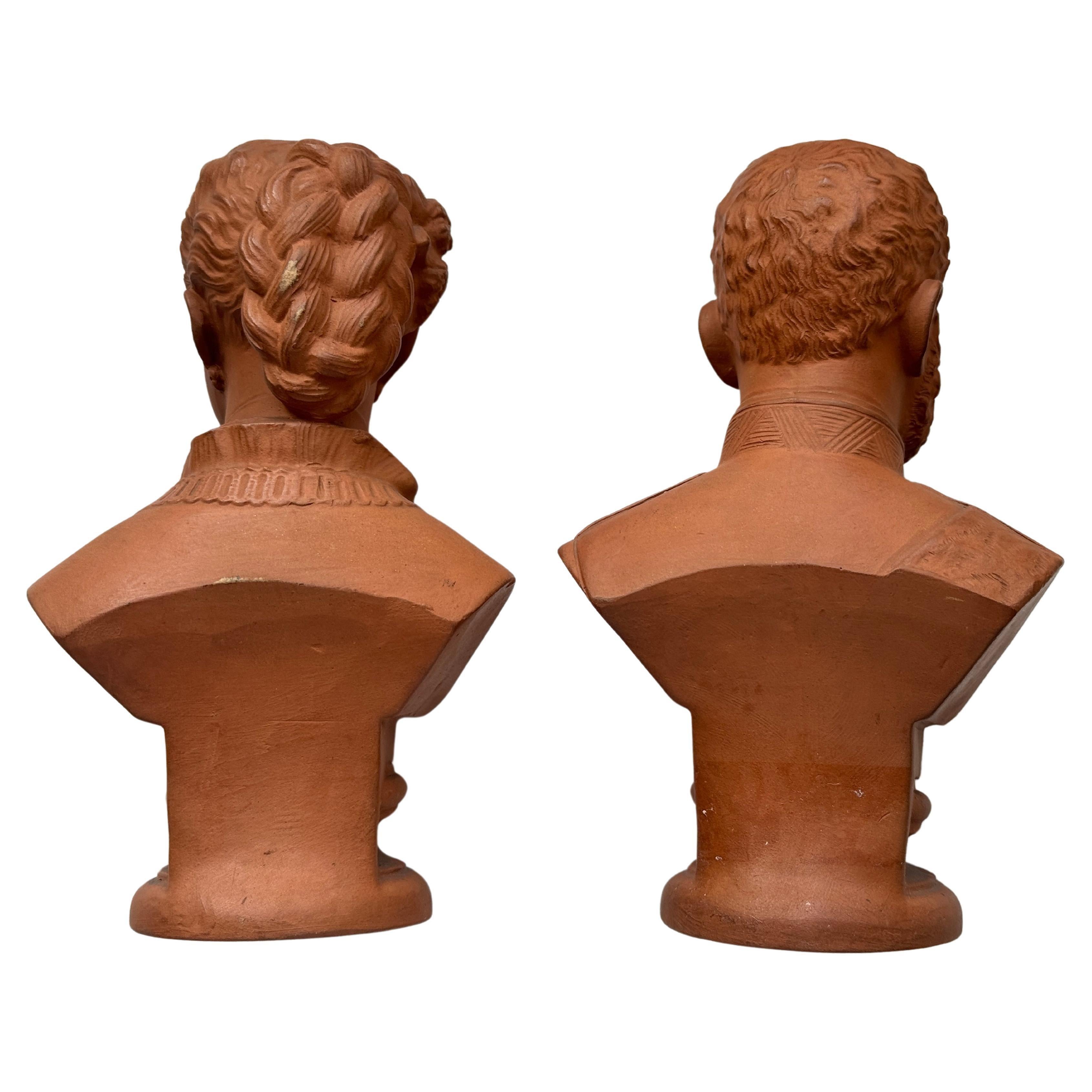 Scultura in terracotta in miniatura Rudolf e Stephanie - Figurative Sculpture Marrone di Unknown