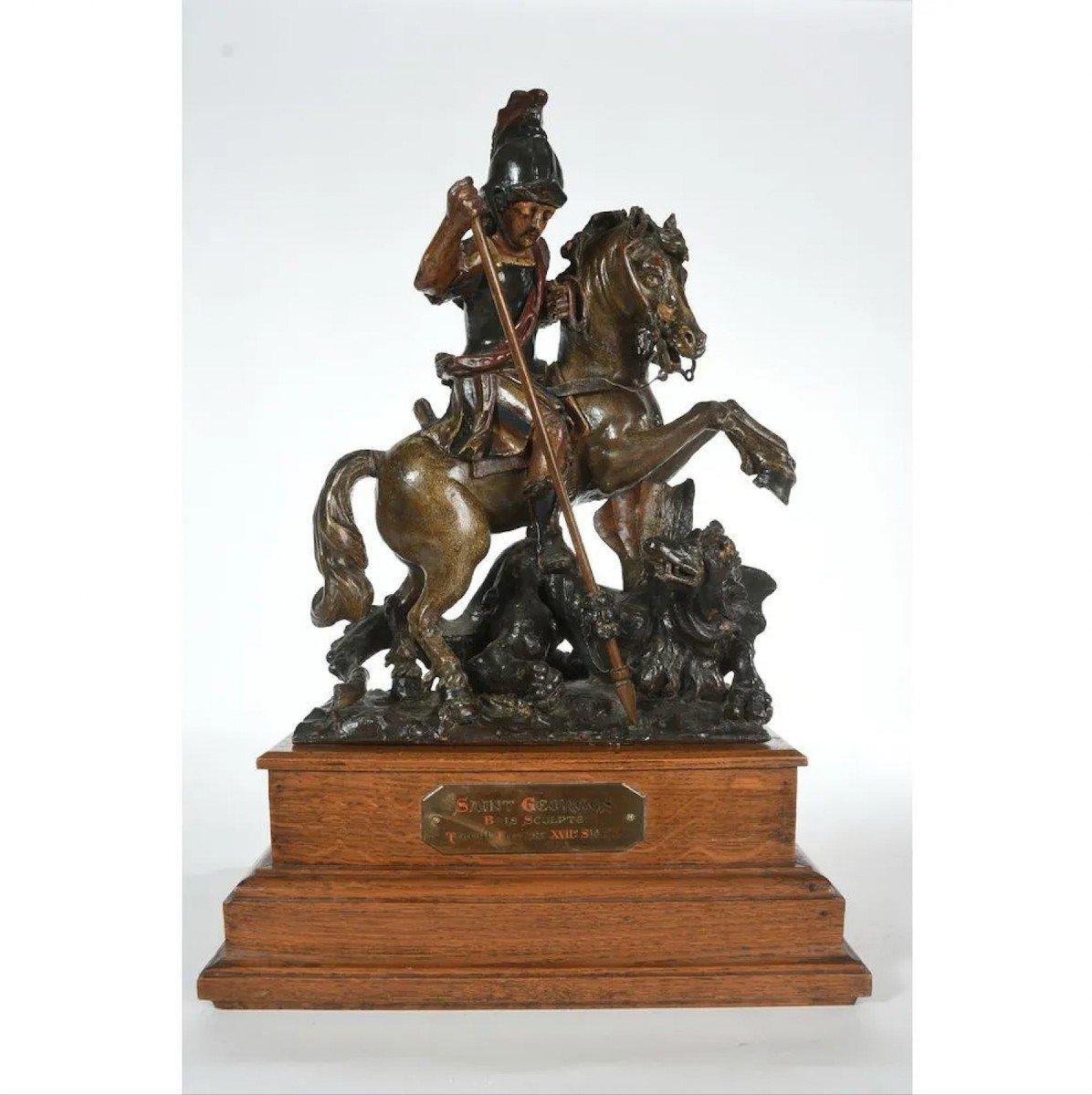 Unknown Figurative Sculpture – Saint George zu Pferd beim Schießen des Drachens Französisches Werk um 1650