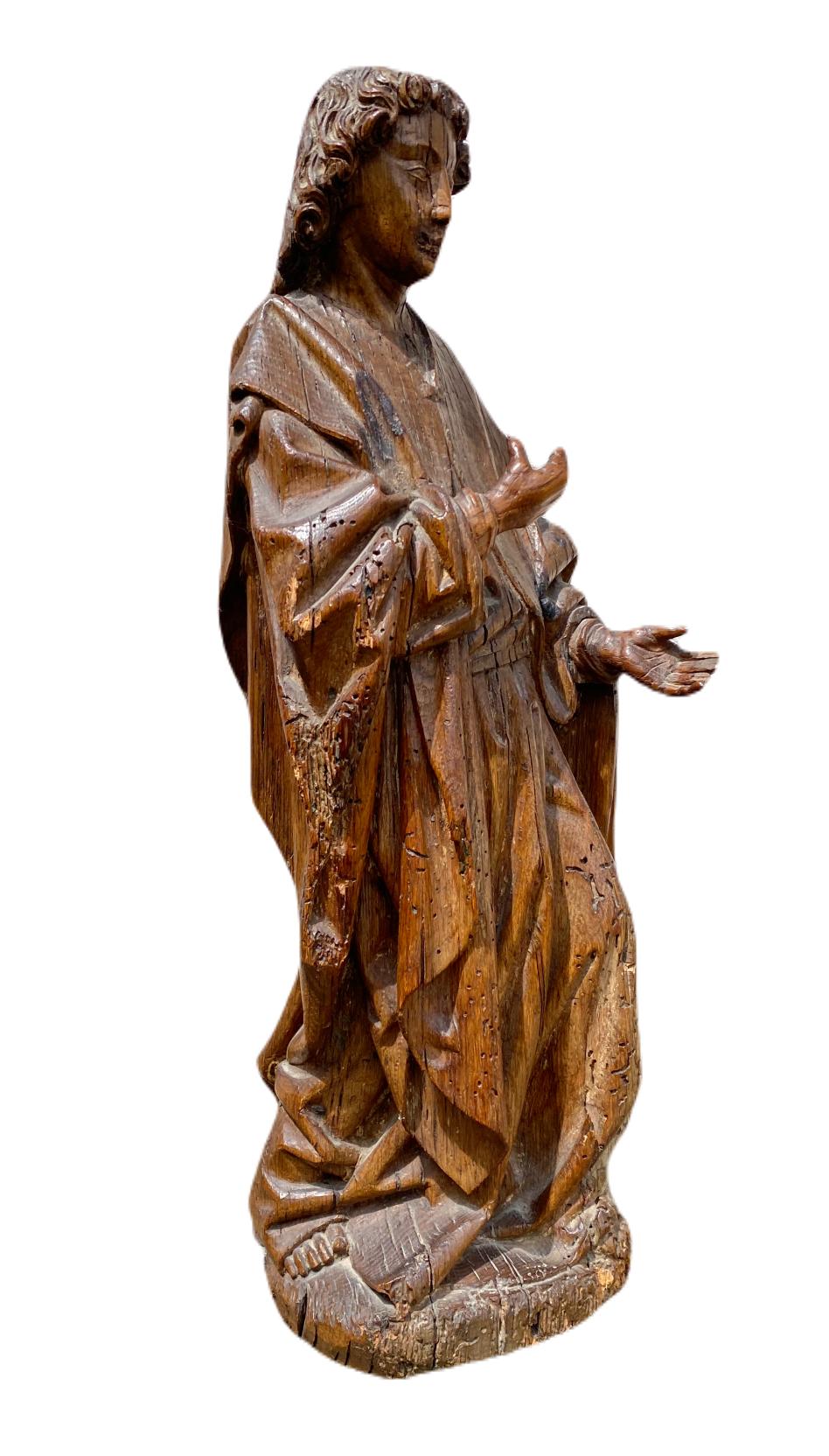 Saint John Johns. Chêne sculpté. - Sculpture de Unknown
