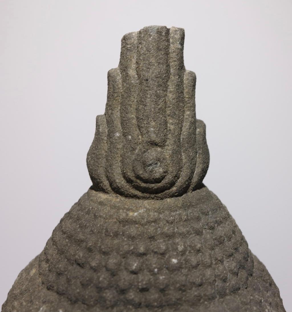 Sandstone head of Buddha, Khmer, Angkor period, post-Bayon 1