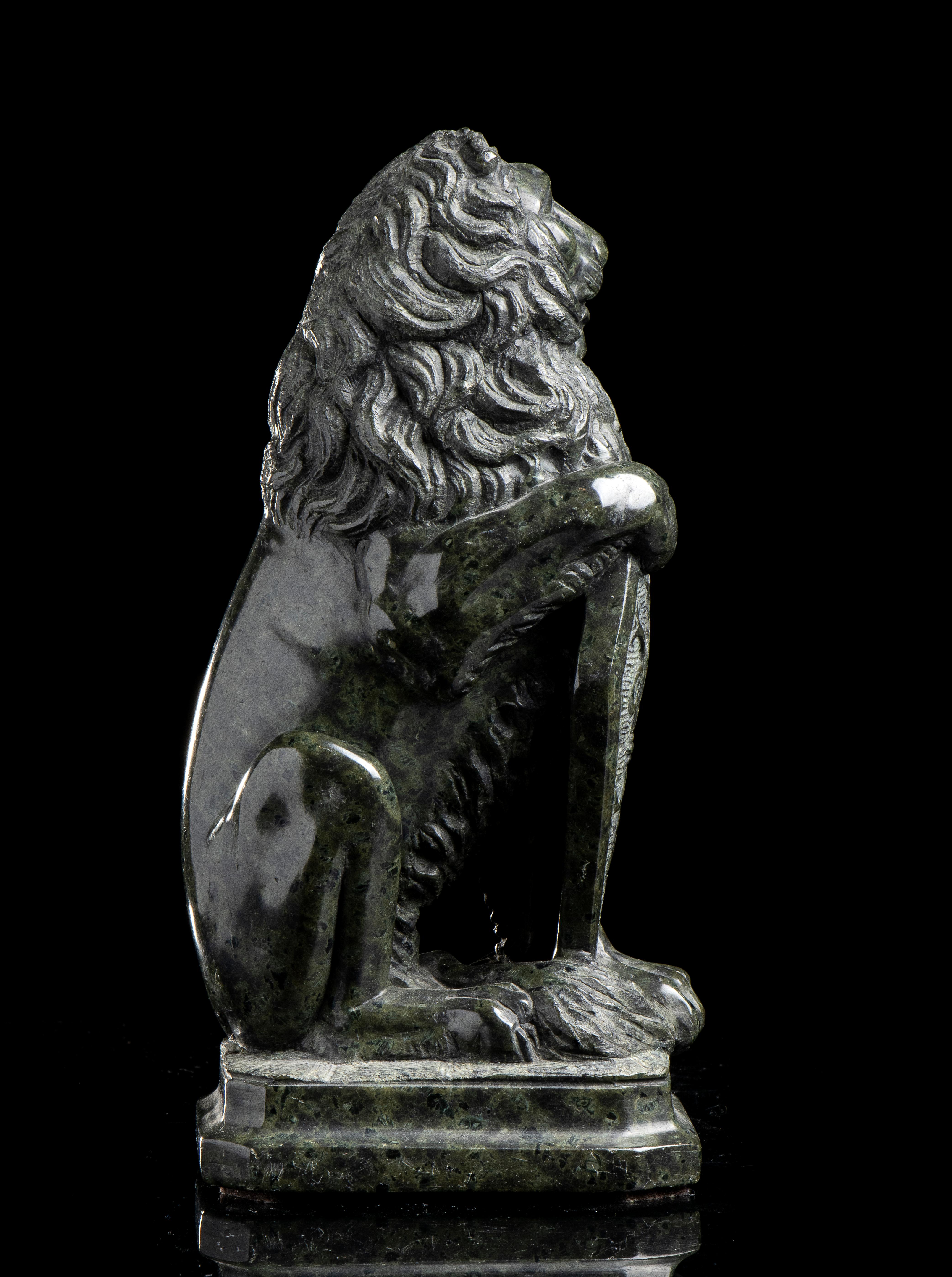 Sculpture of Lion 