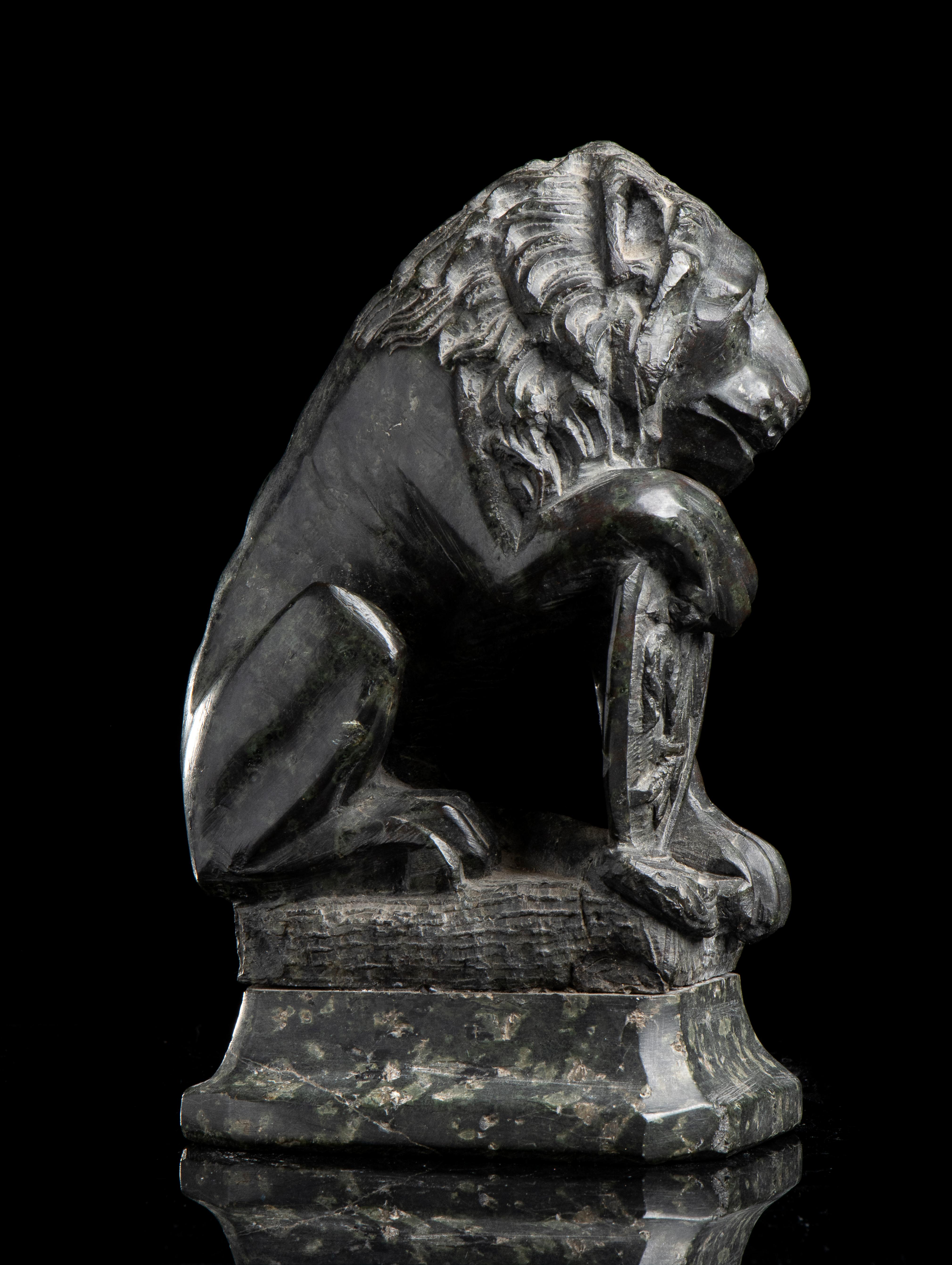 Sculpture of Lion 