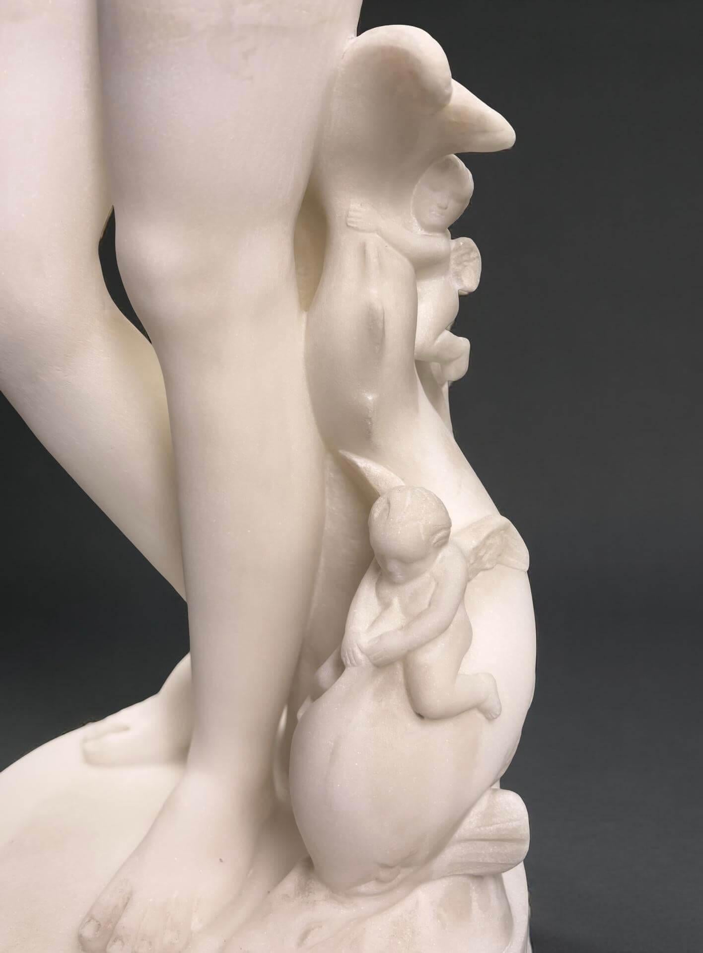Sculpture en marbre blanc Vénus des Médicis Italie Florence milieu du XIXe siècle en vente 2
