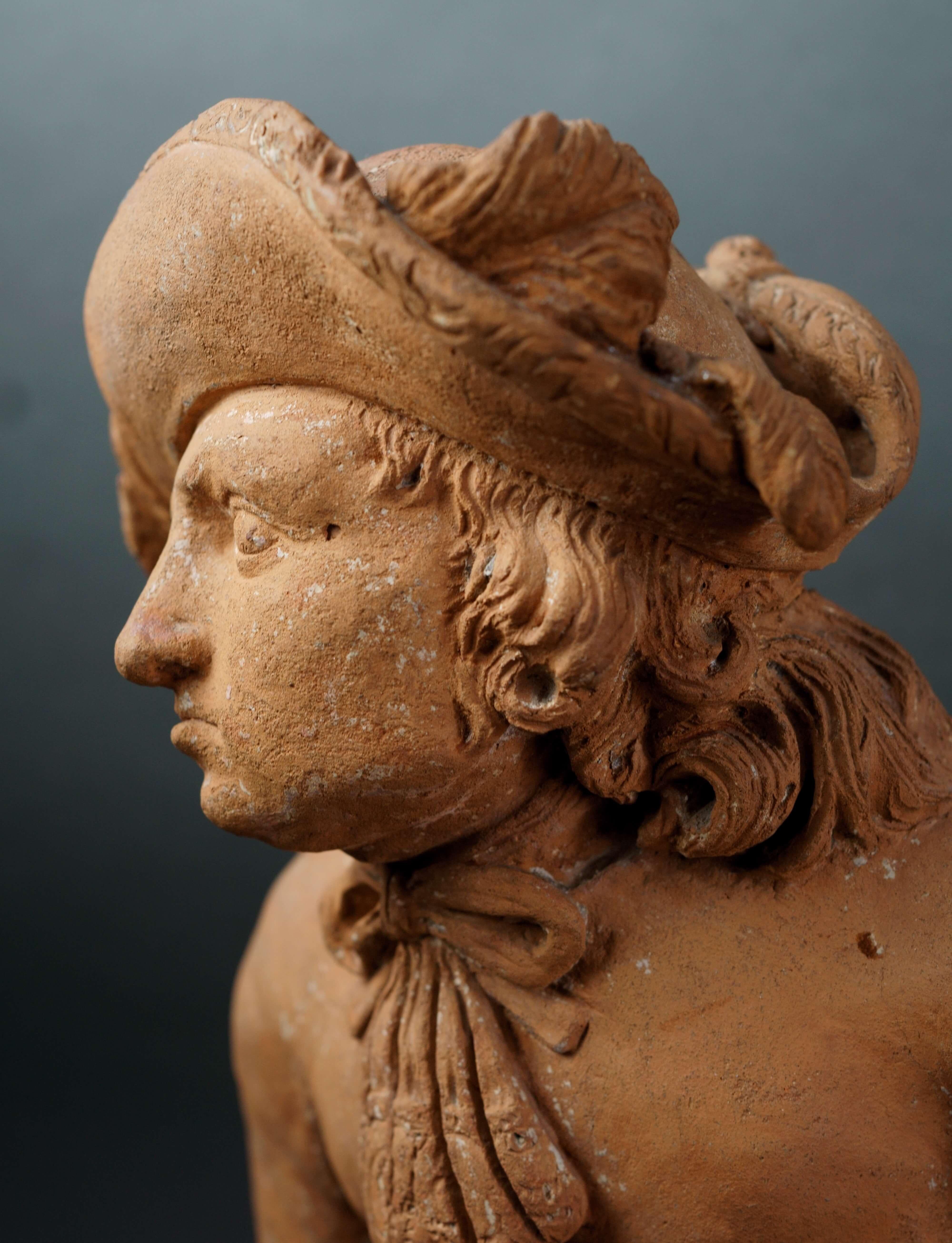 Gran grupo de terracota que representa una escena de interior, Norte de Francia, segunda mitad del siglo XVII.

La refinada ejecución de este encantador interior familiar nos remite a la producción de terracota francesa, en parte influida por el