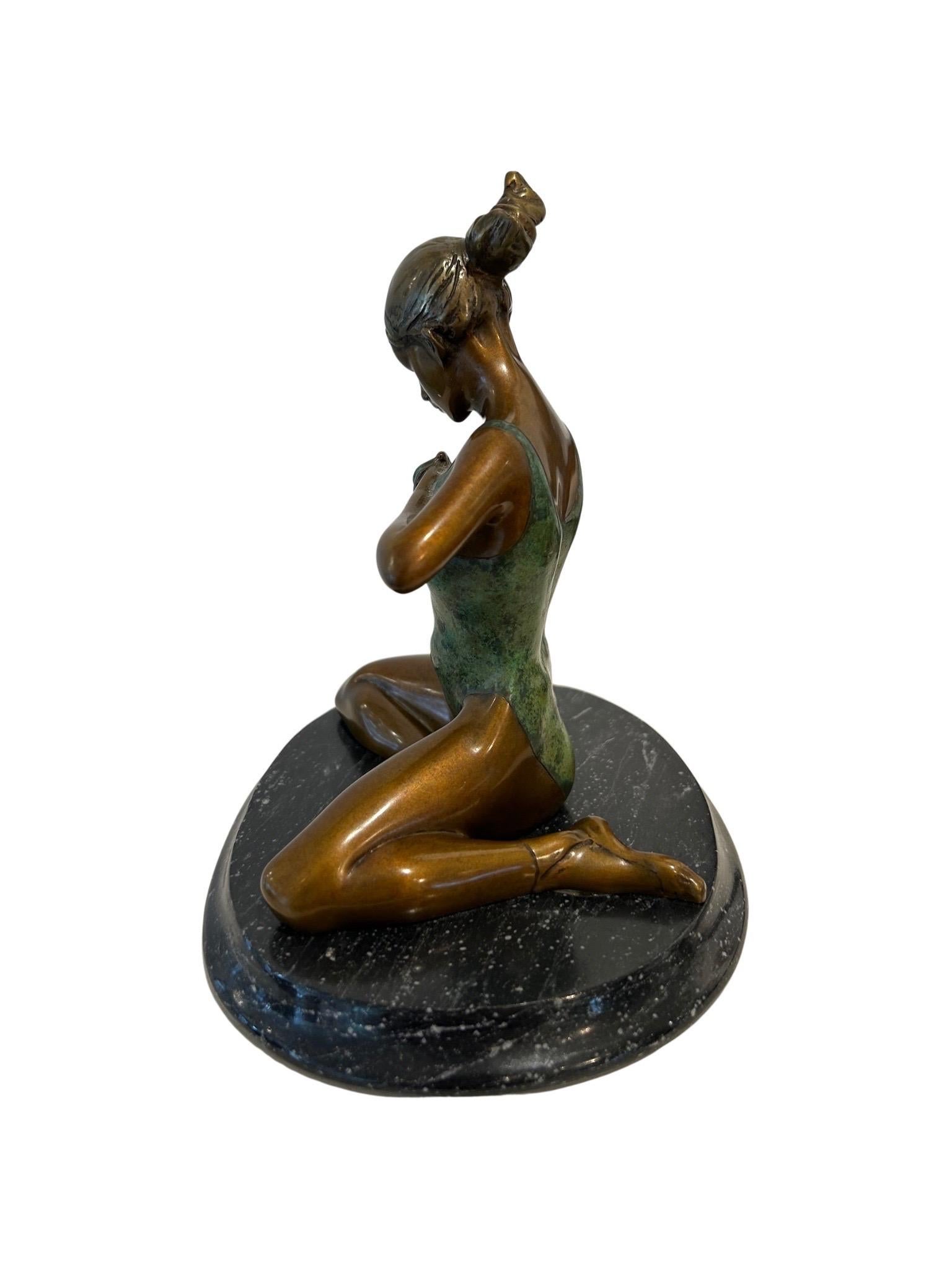 Figura de bronce fundido 