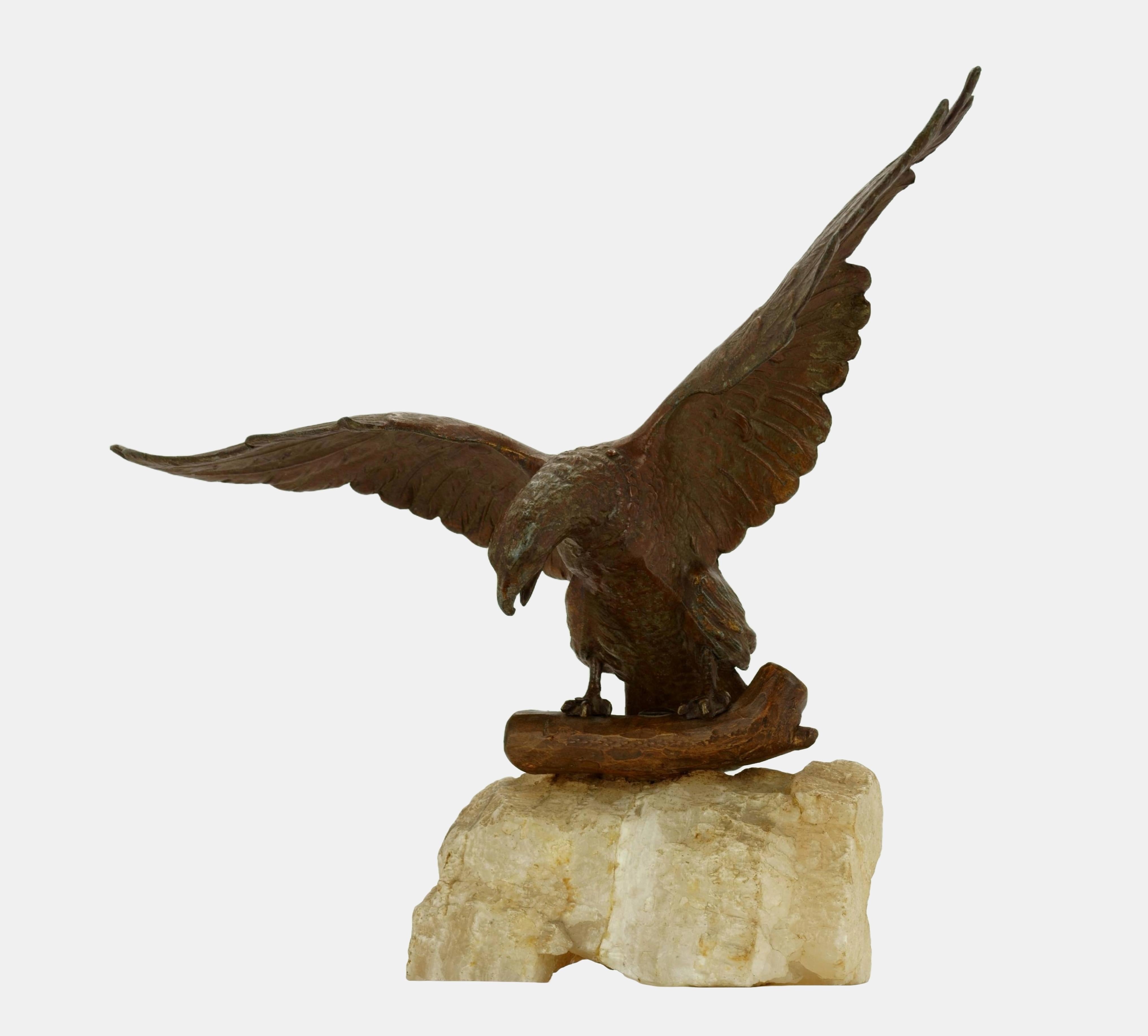Figurative Sculpture di Unknown - L'aquila che vola / - Con occhi d'aquila -