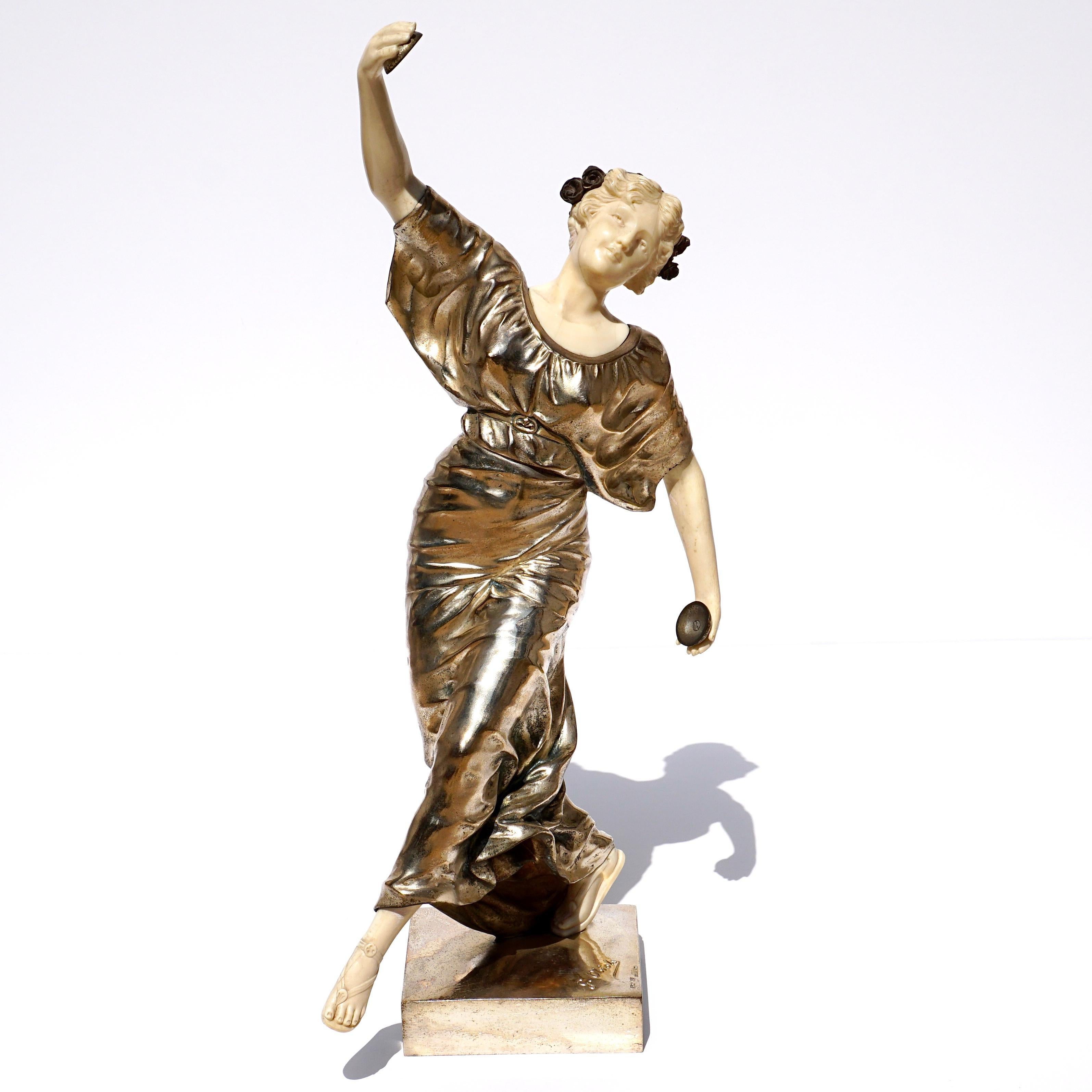 Gustavo Obiols Delgado (1858-1910) – Spanish sculptor
Signed in the cast ‘G. Obiols’

Spanish Dancer with Castanetas; Silvered bronze and finely carved bone

No damage or repairs.

Height: 18.5 

Cold Painted Silvery with traces of Blue and red