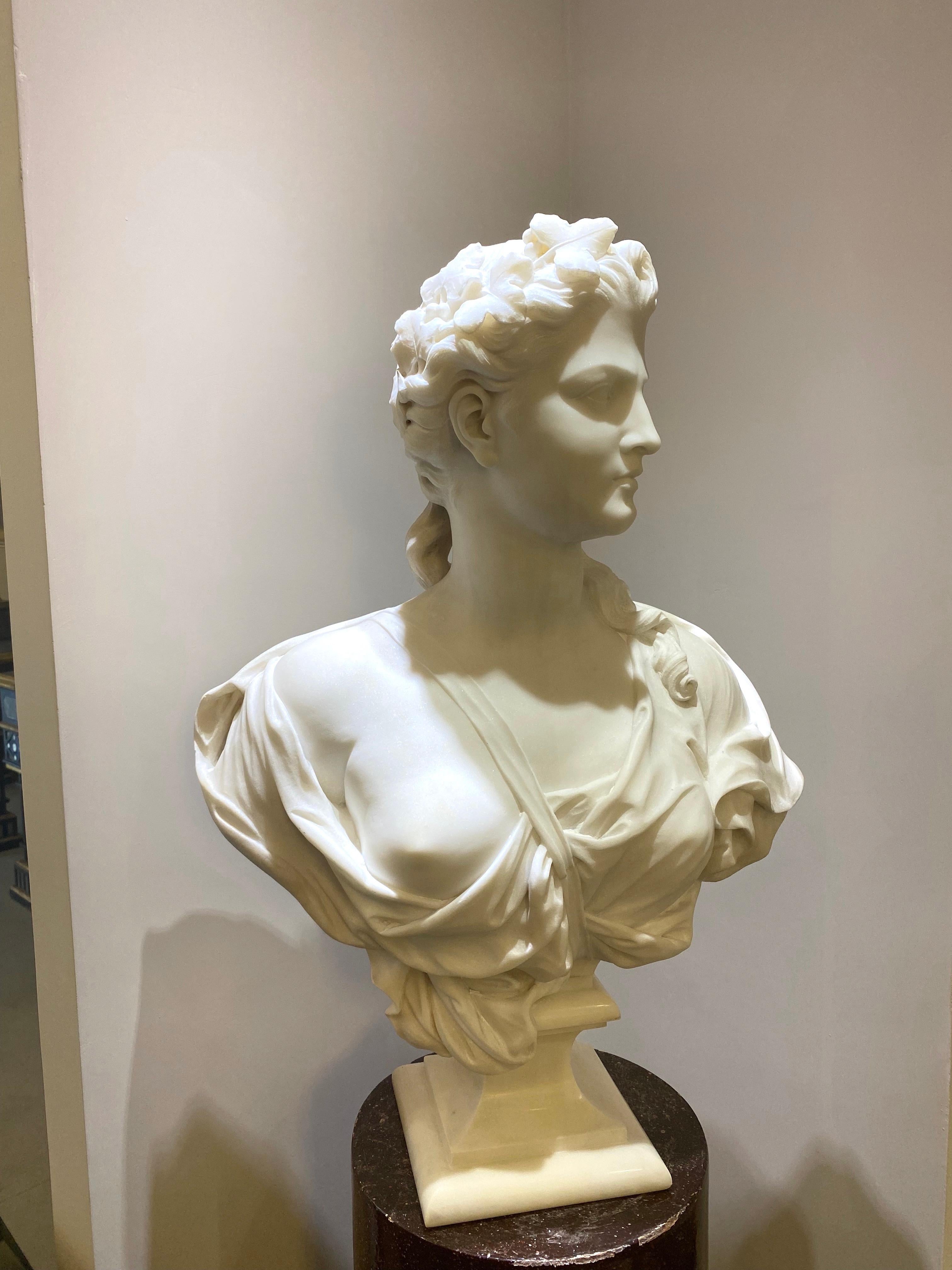 Superbe Buste de Flora en marbre blanc néoclassique France 1850 ' en vente 5