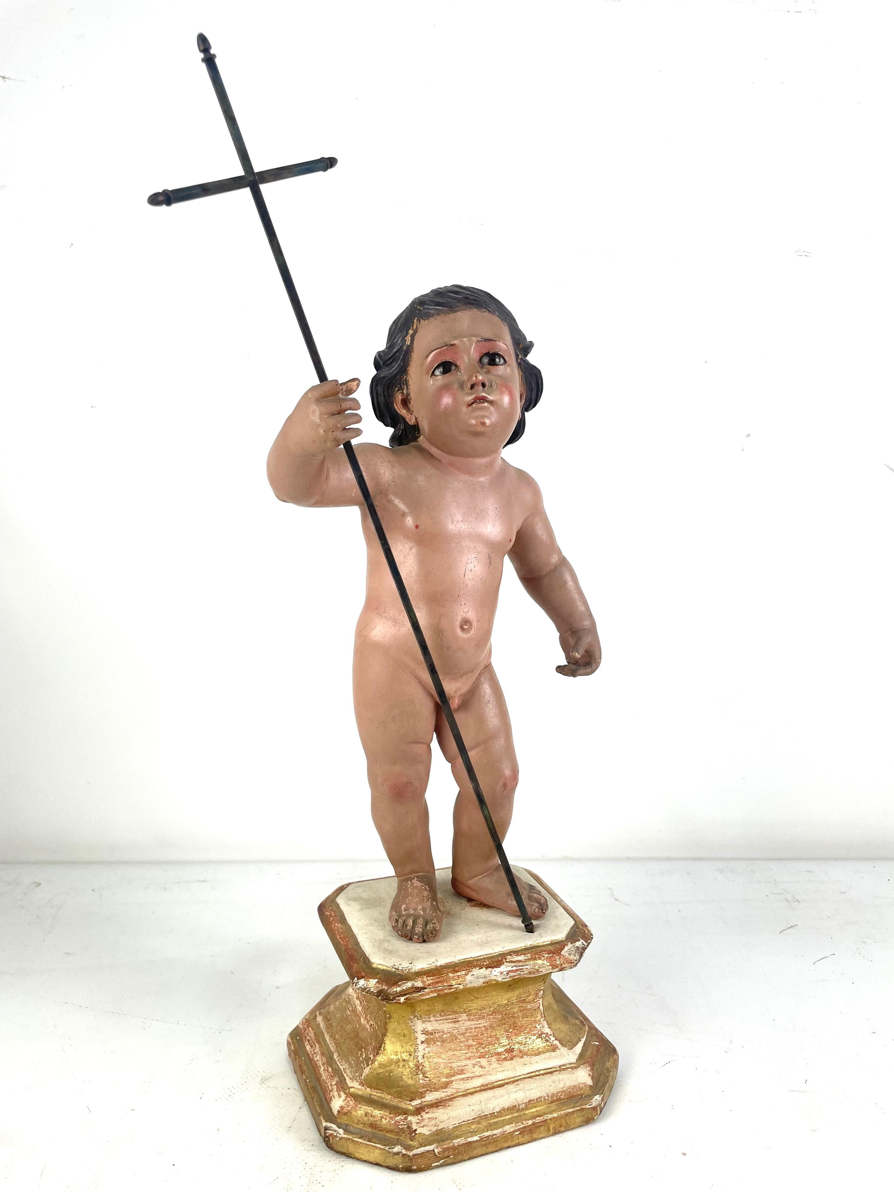 Talla Antigua de San Juan Bautista Niño con Cruz de Plata  – Siglo XVIII/XIX - Sculpture by Unknown
