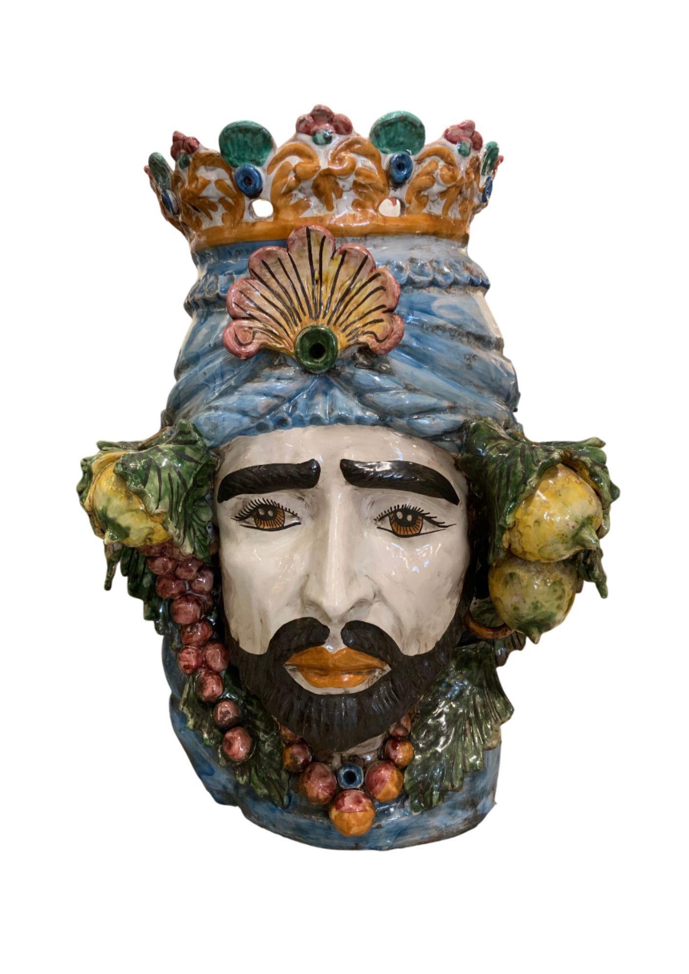 Tête De Maures - Sculpture de Unknown