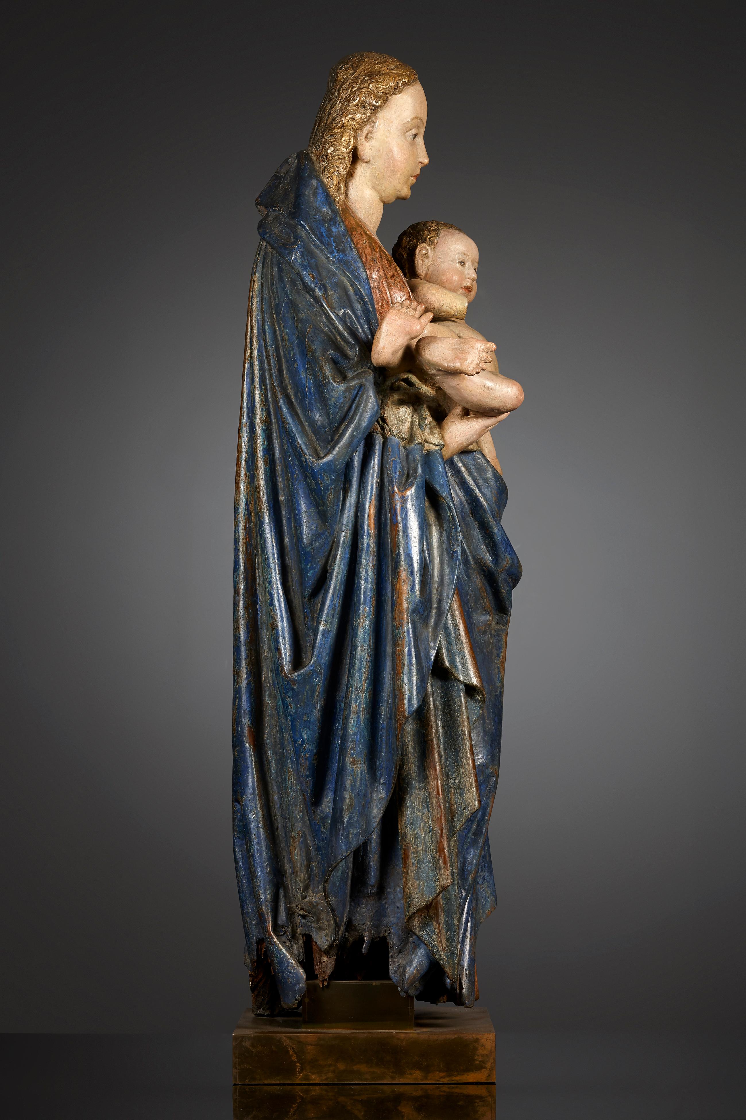 The Madonna and Child - Sculpture by Unknown