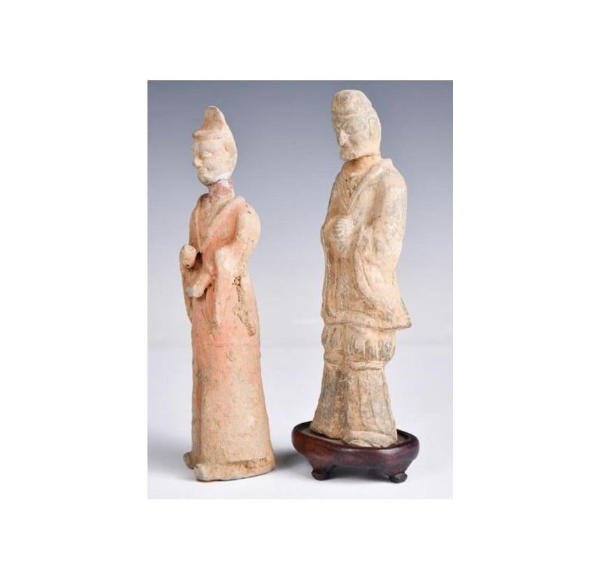 Two Sui Tang Groom Figures - Beige Figurative Sculpture by Unknown