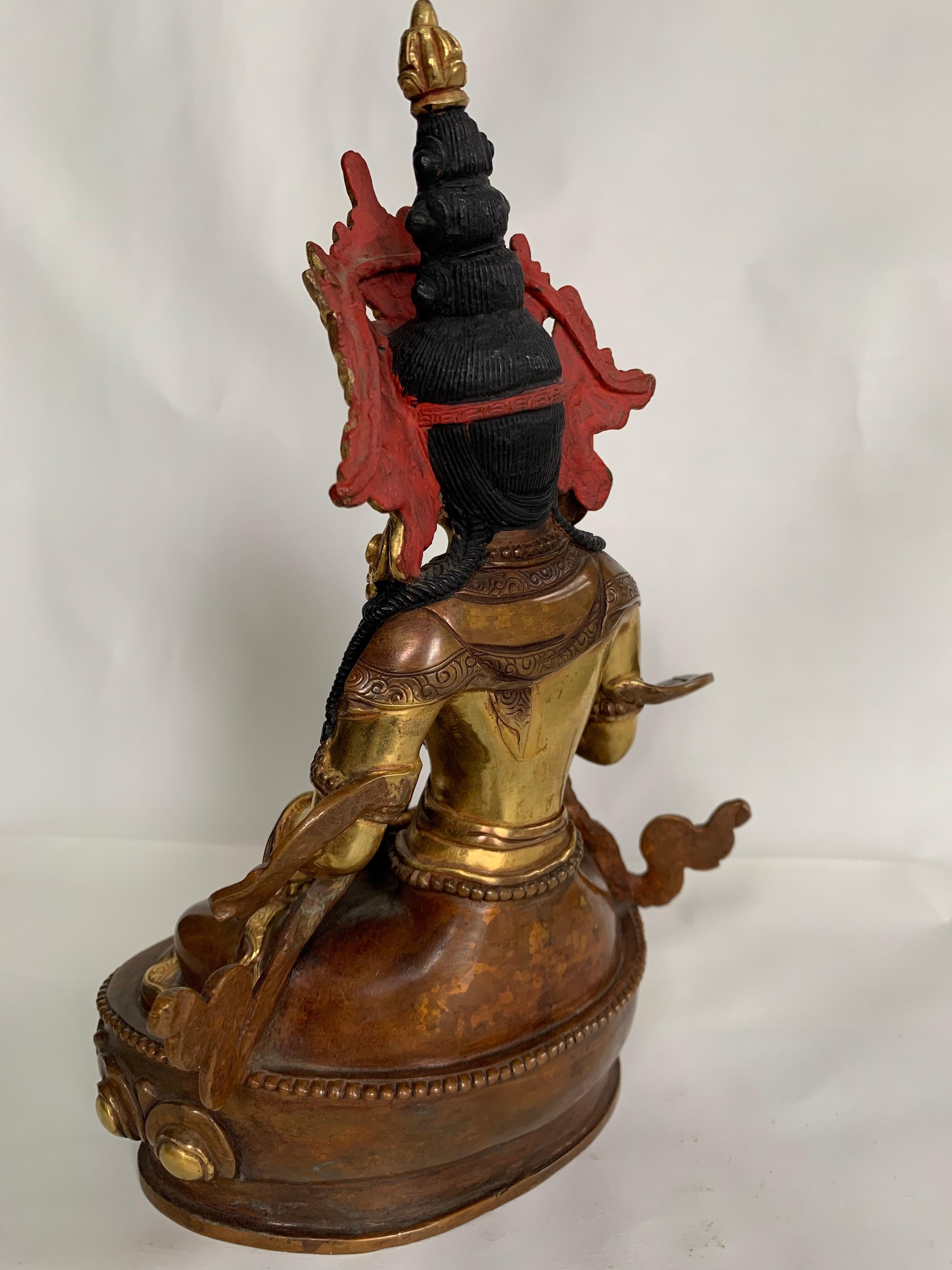 Statua di Vajrasattva da 9 pollici con oro 24 carati realizzata a mano con il processo a cera persa - Figurative Sculpture Grigio di Unknown