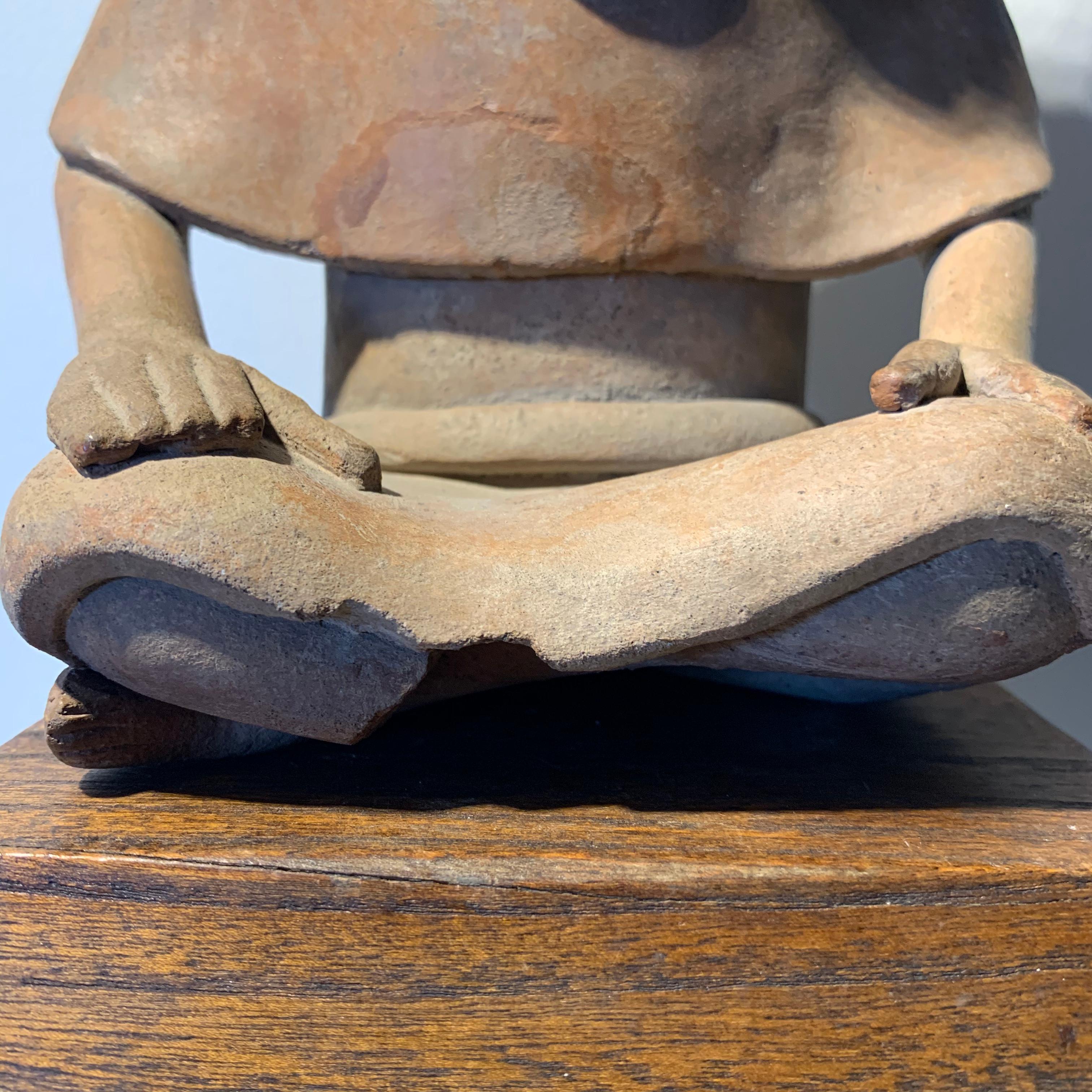 Veracruz Mexico Pre-Columbian ceramic Warrior figure sculpture For Sale 6