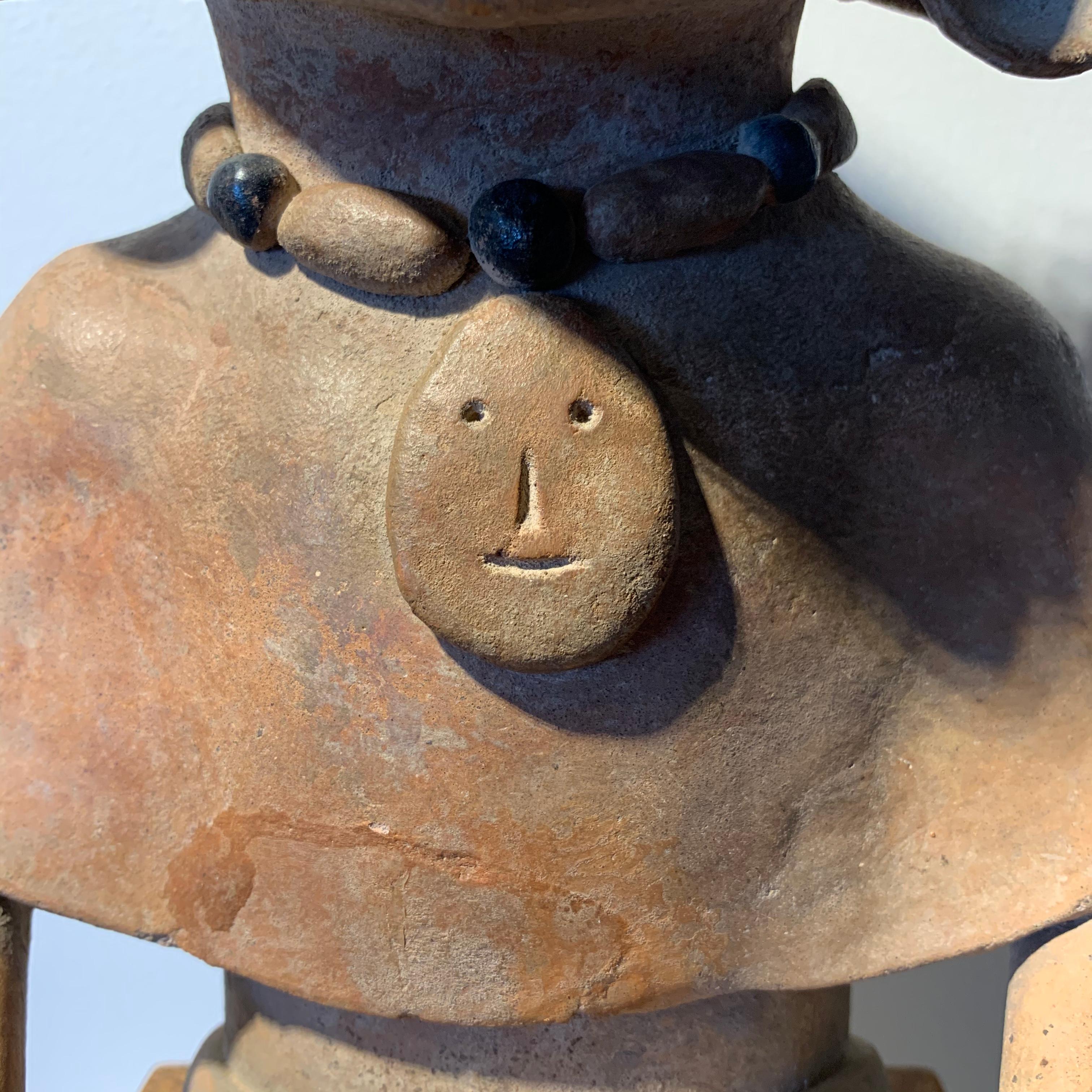 Präkolumbianische Kriegerfiguren-Skulptur aus Keramik, Mexiko, aus dem Jahracruz im Angebot 4