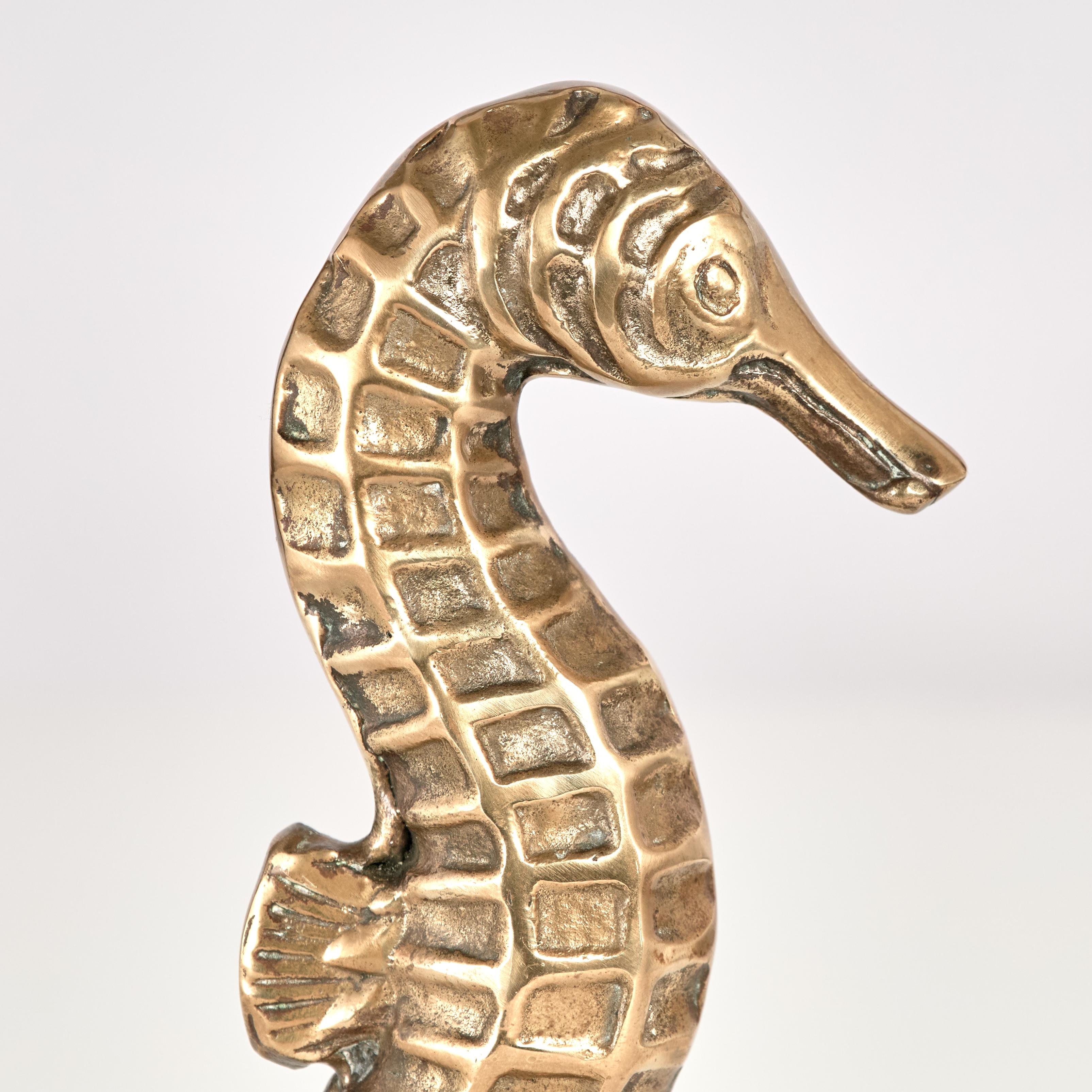 Scultura di cavalluccio marino in ottone in stile Art Deco vintage in vendita 3