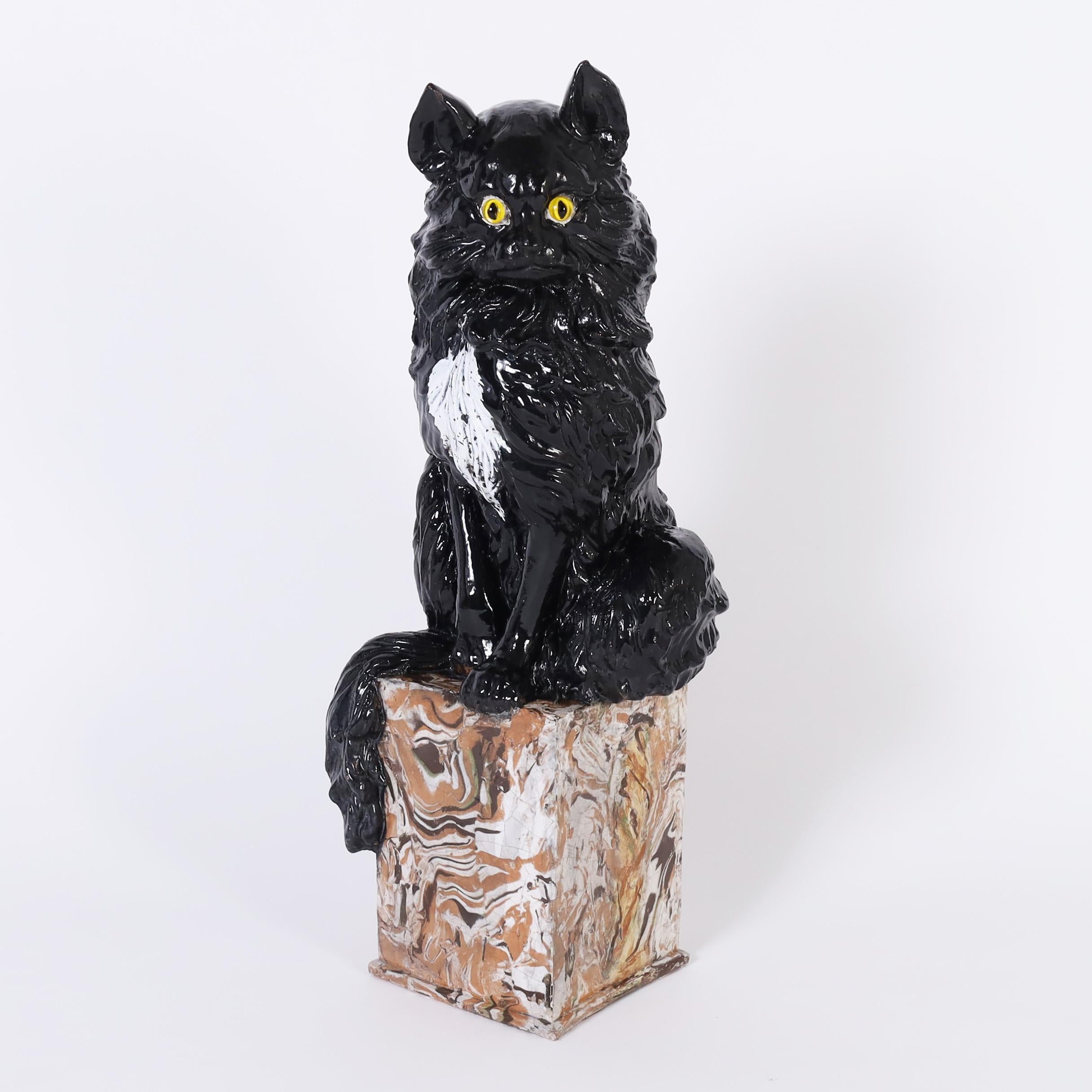 Italienische glasierte Terrakotta-Katzenskulptur, Vintage – Sculpture von Unknown
