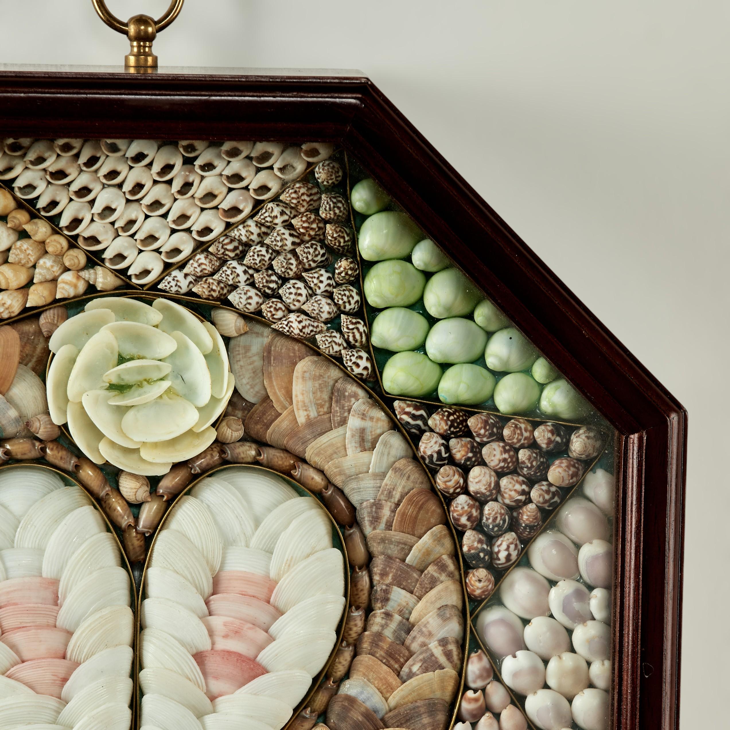 A. Valentin dei marinai d'epoca - Abstract Sculpture Beige di Unknown