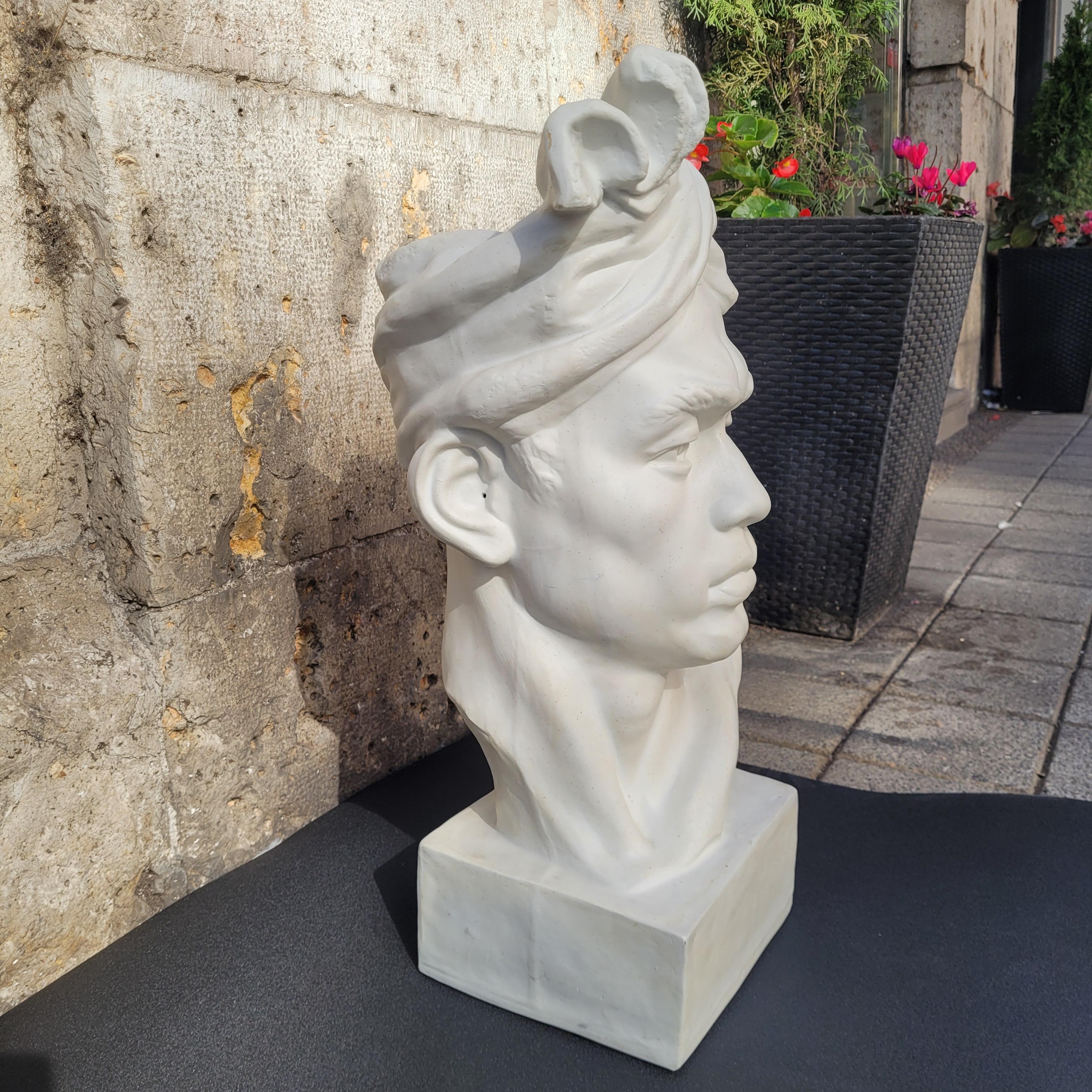 Vintage Sculpture Blanche Buste de Barbade Porcelaine et Plâtre France en vente 12