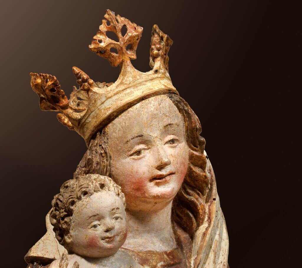 Vierge et enfant - Médiéval Sculpture par Unknown