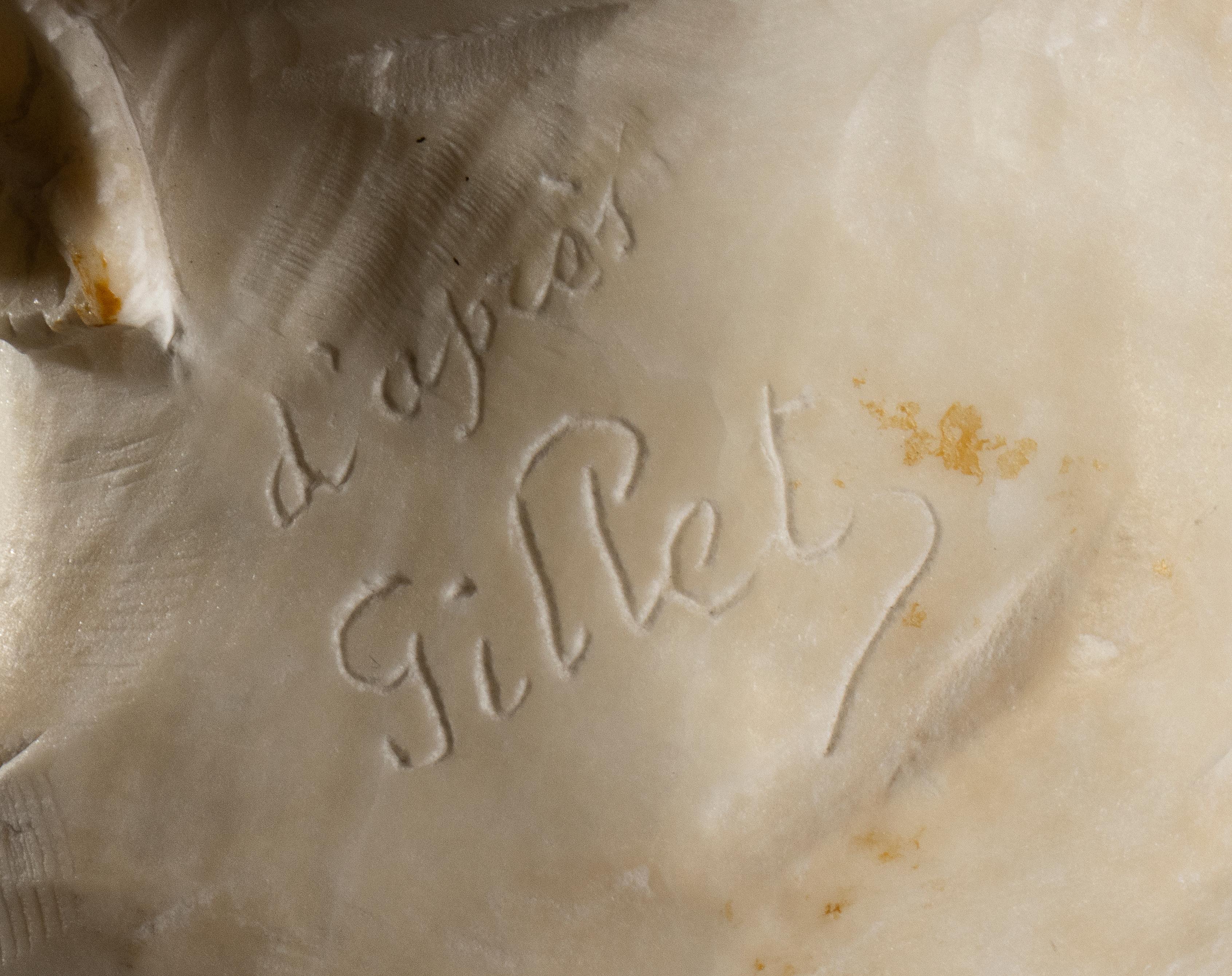 Scultura in marmo bianco del XIX secolo raffigurante Eros che prova una delle sue Arrow 6