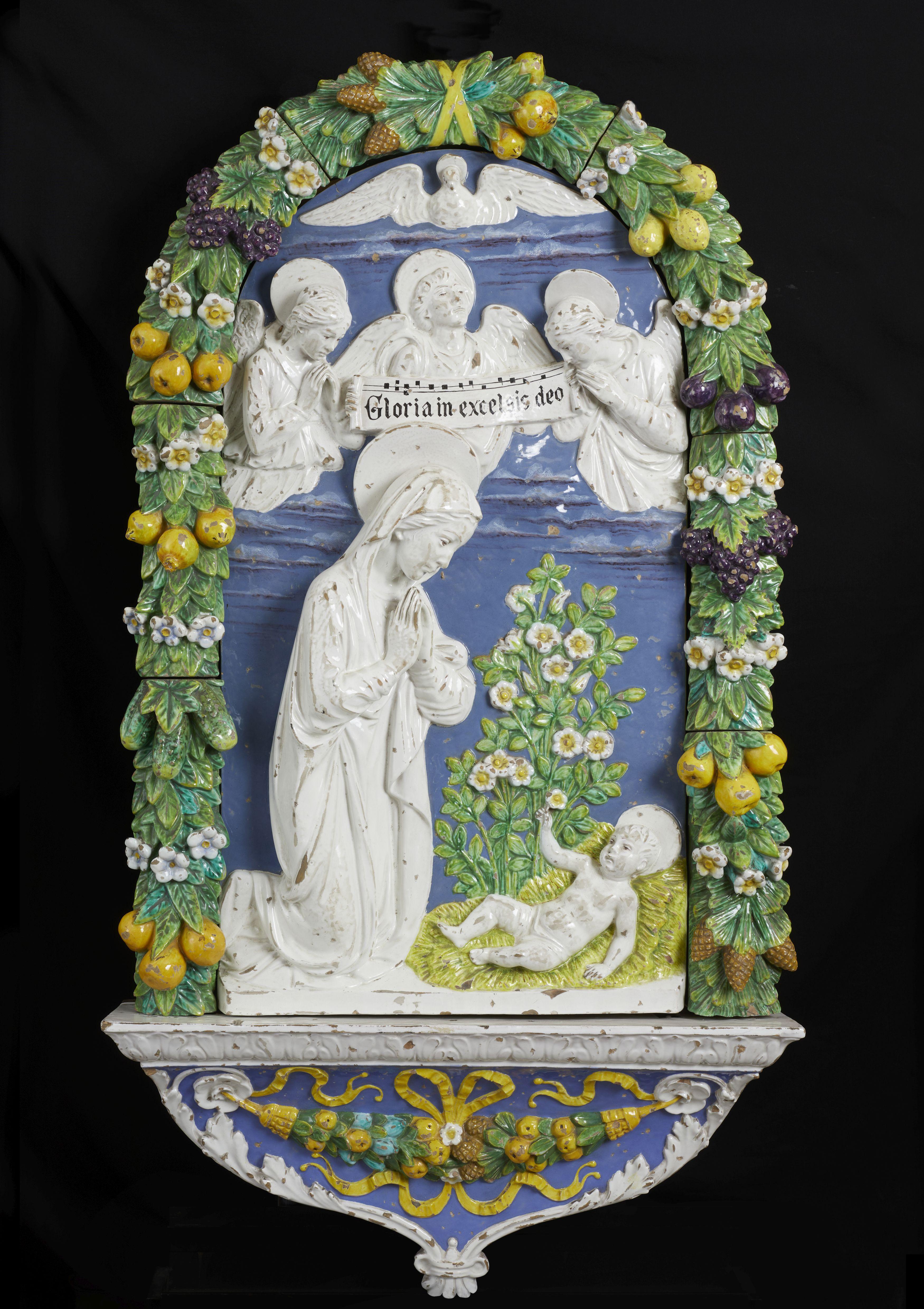 Virgen del siglo XIX adorando al Niño Jesús  Escuela Italiana Cerámica Blanca Azul - Sculpture de Unknown