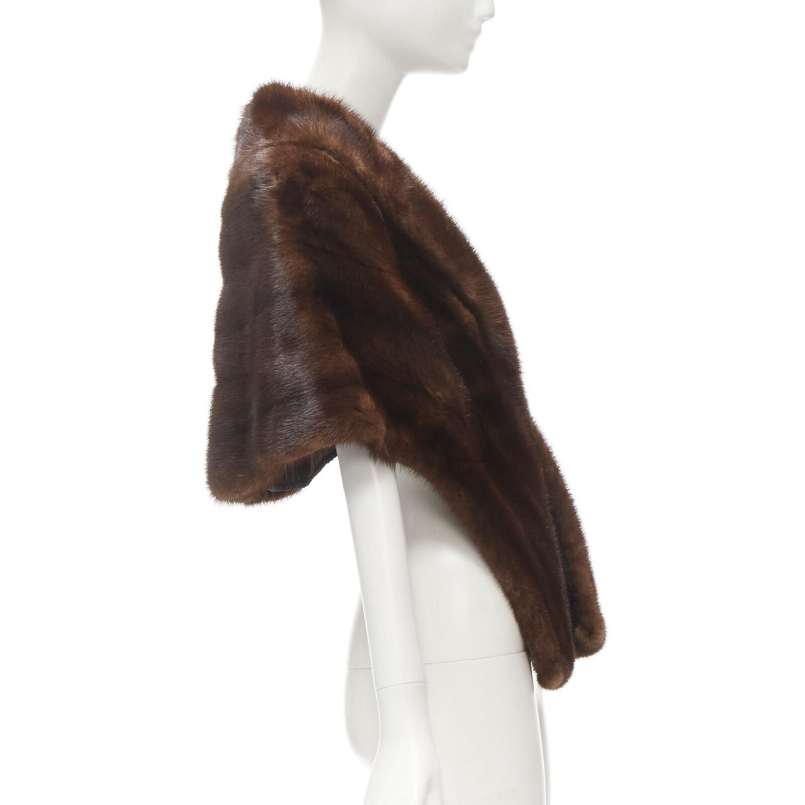 UNLABELLED brown mink fur shoulder shawl scarf hook eye closure In Excellent Condition For Sale In Hong Kong, NT