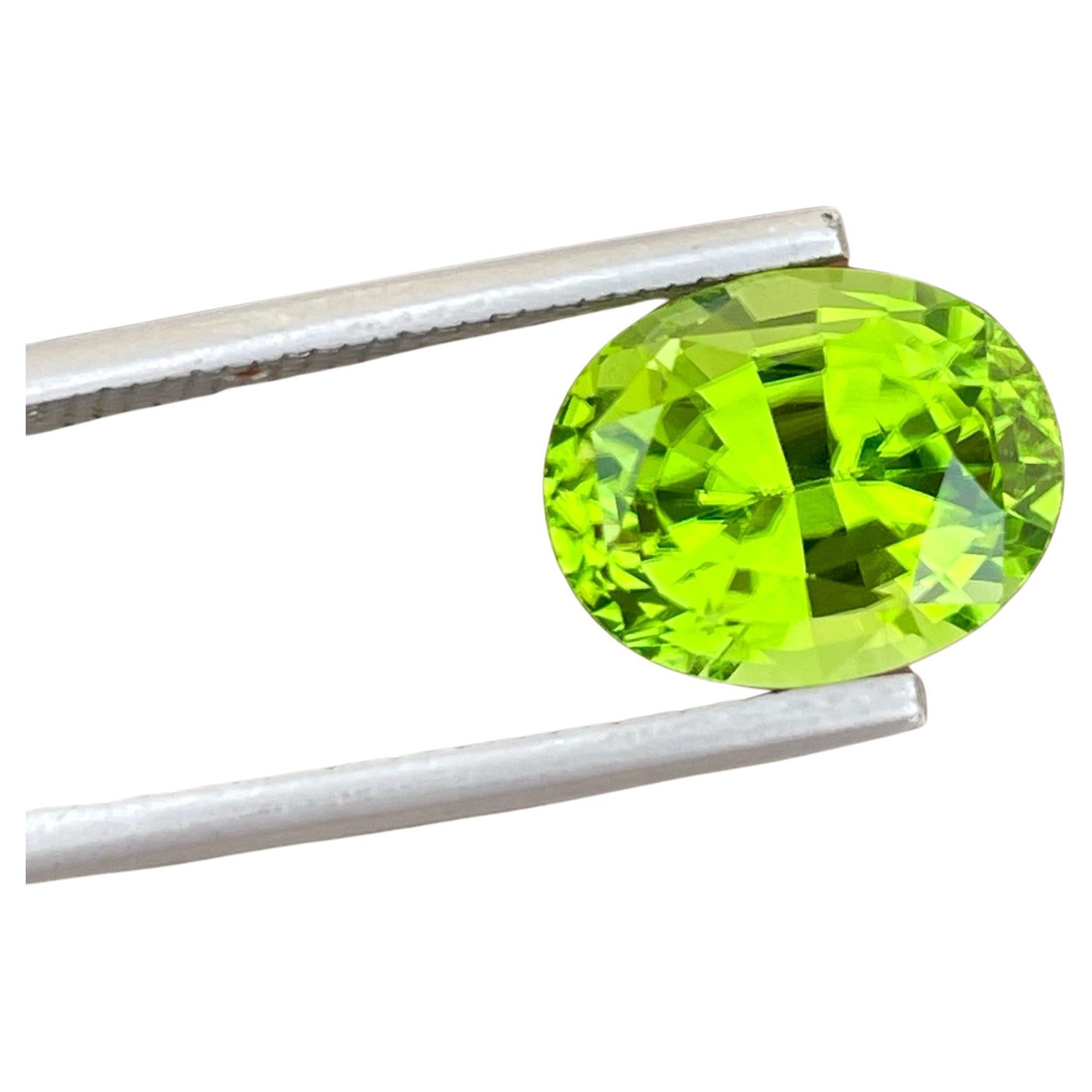 Unleash Your Inner Brilliance with Peridot A Radiant Gemstone That Enlivens Soul