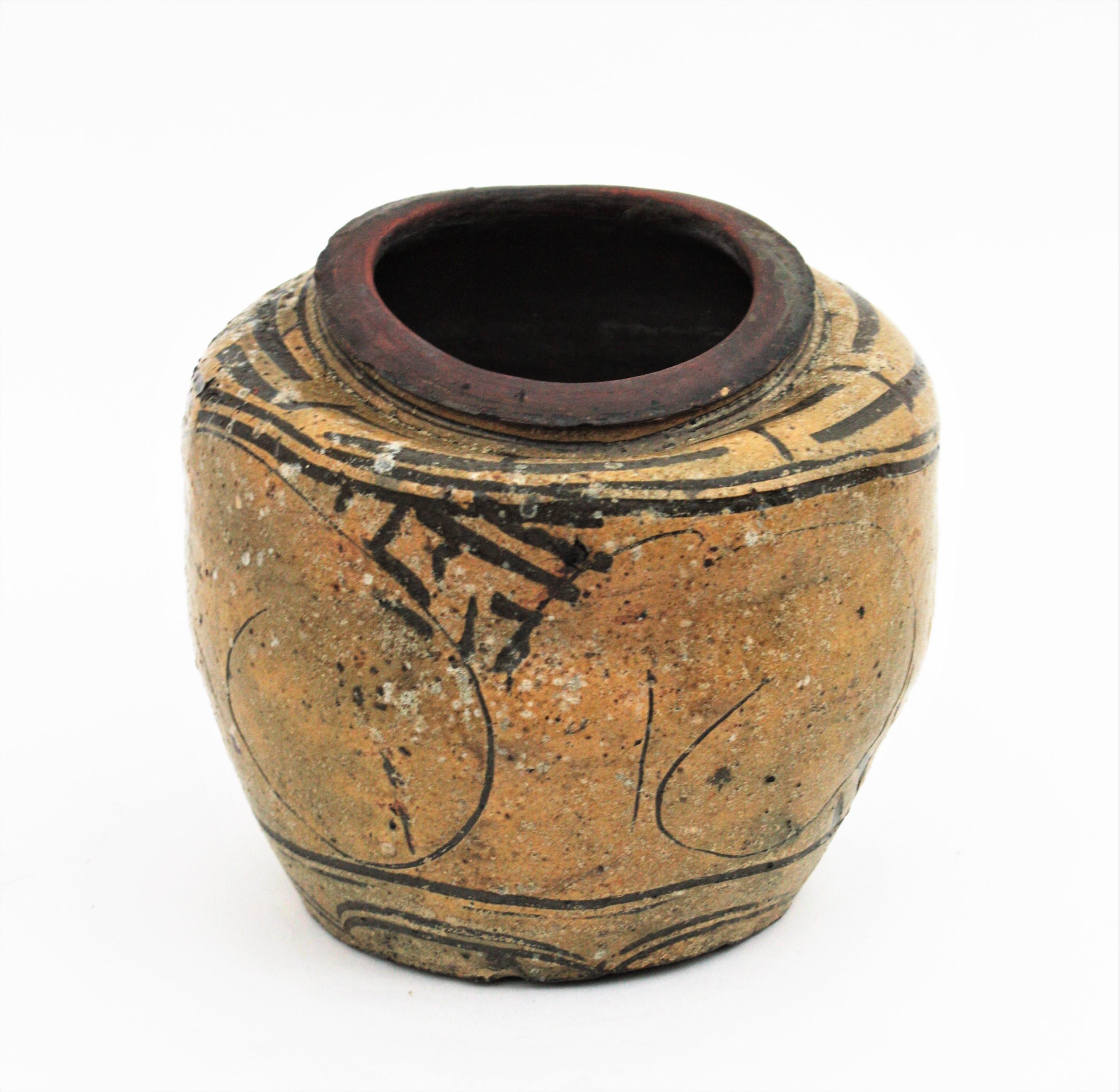Paar chinesische Terrakotta-Urnen / Gefäße (Glasiert) im Angebot