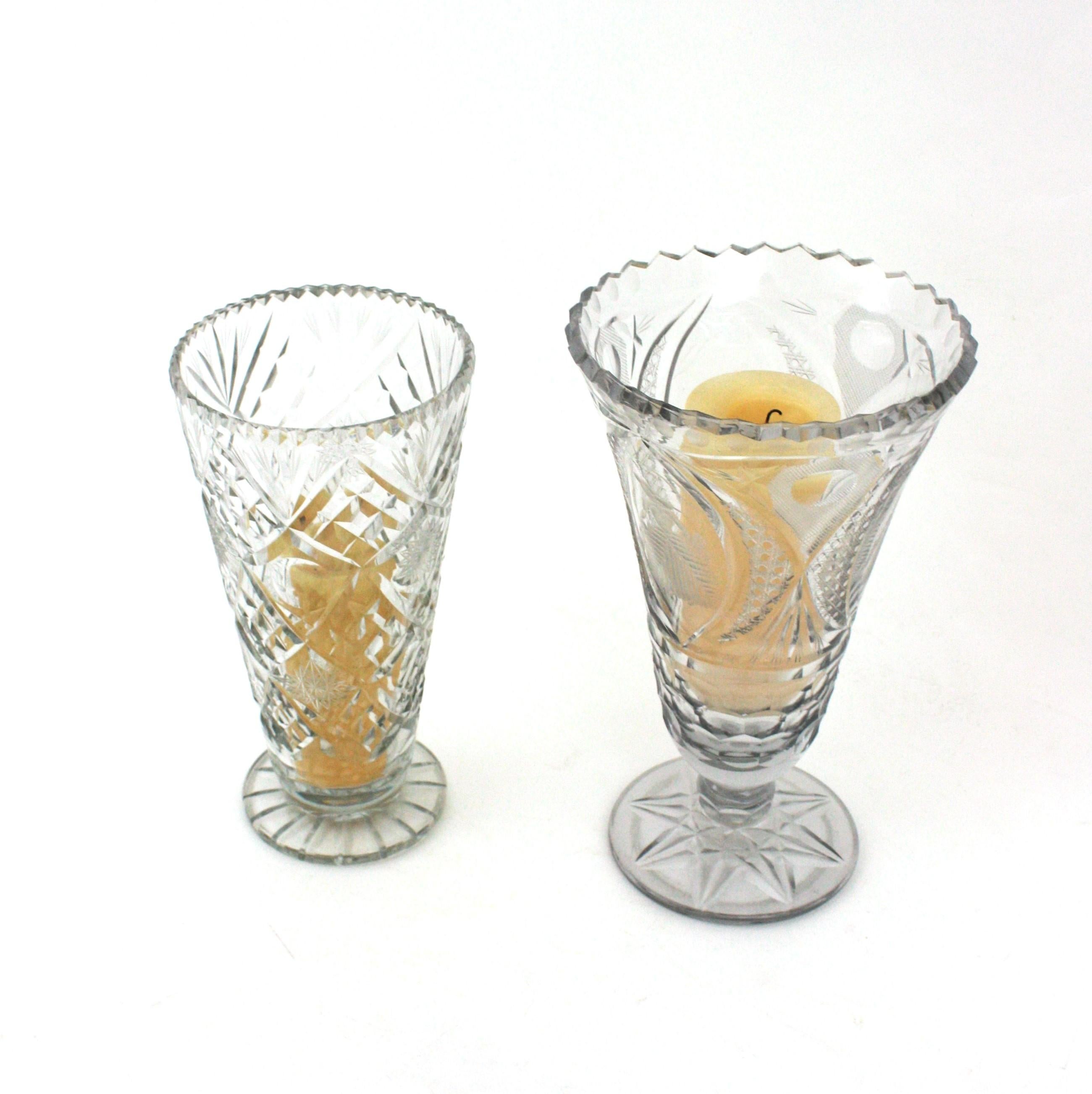 Unmatching Pair of Cut Crystal Vases or Hurricane Candle Holders In Good Condition For Sale In Barcelona, ES