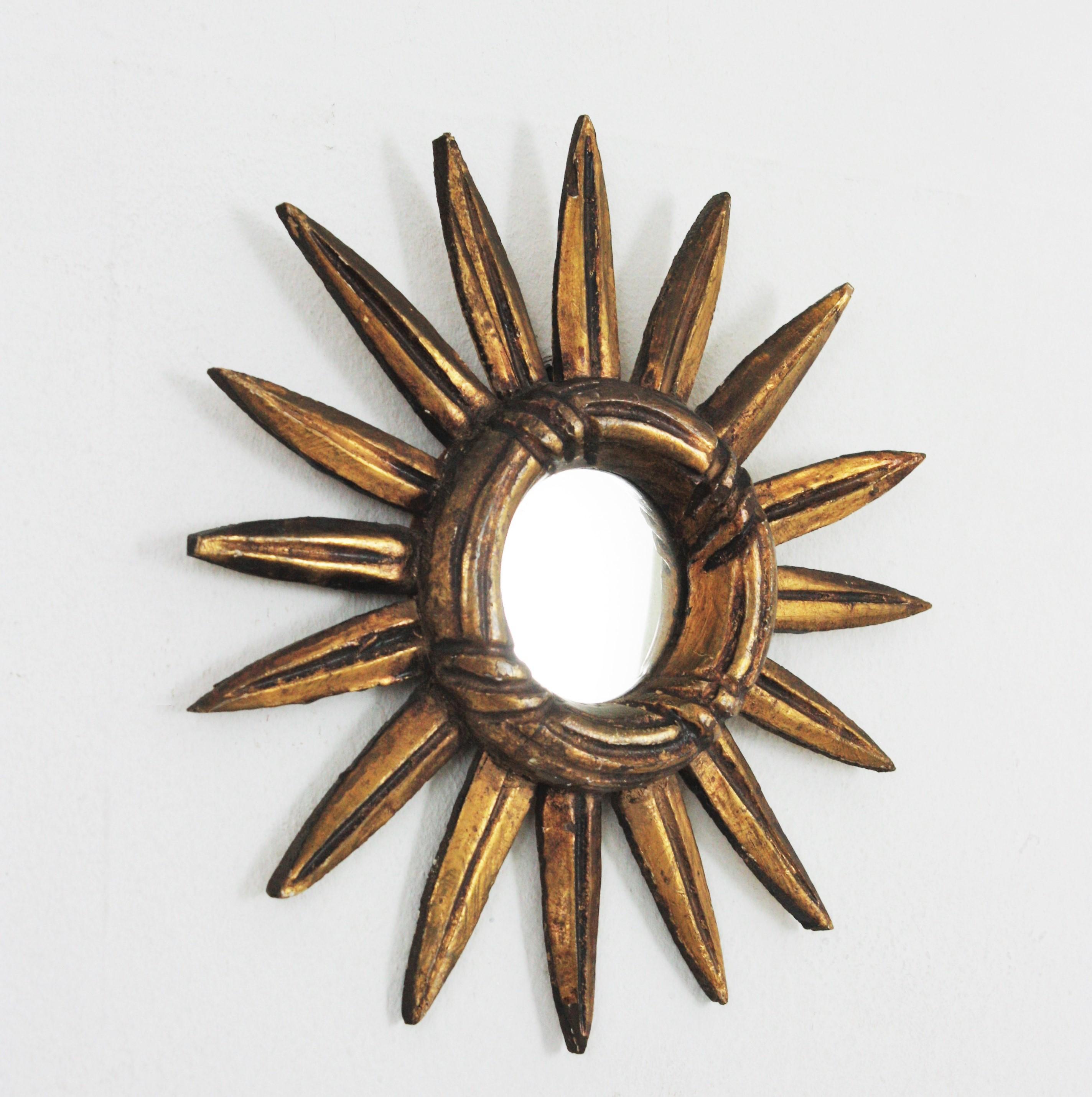 Unmatching Pair of Spanish Giltwood Mini Sunburst Mirrors, 1940s 6