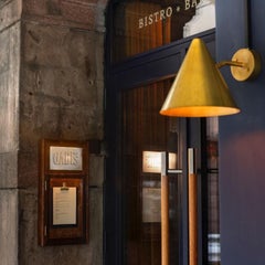 Sconce non modificate EU 230V Hans-Agne Jakobsson 'Tratten' in ottone per Örsjö