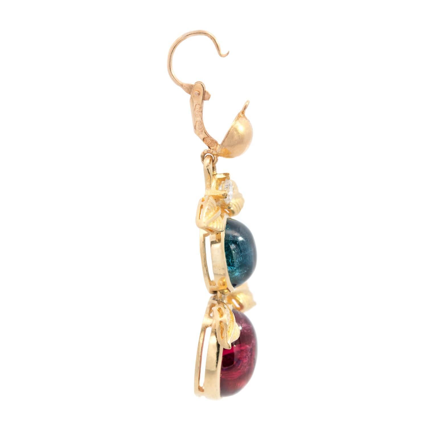 Taille ronde UNO A ERRE Estate 18k Tourmaline, Rubellite et Diamants Pendants d'oreilles feuillage en vente