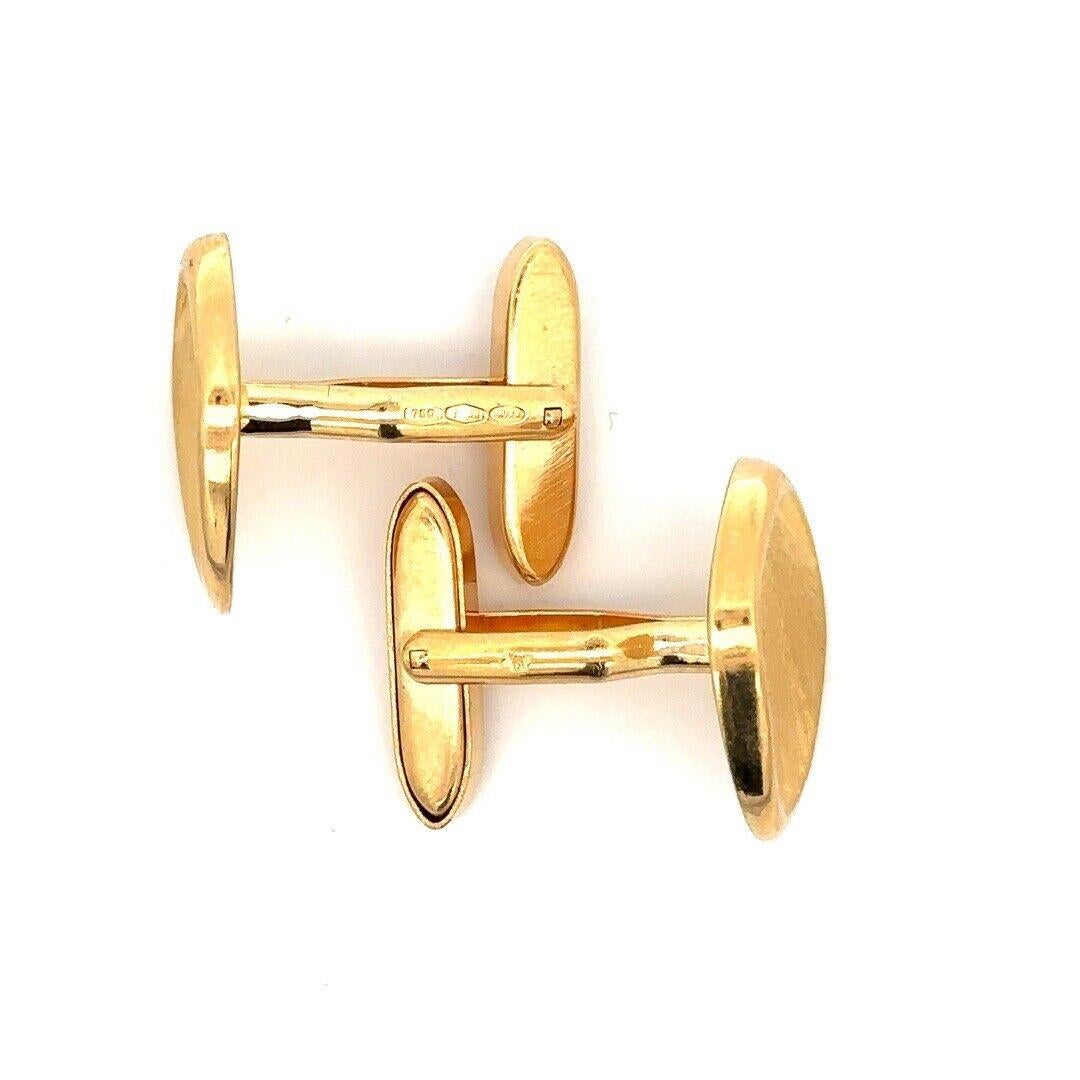 Uno-A-Erre Men's Italian 18k Yellow Gold Brushed Textured Cufflinks In Good Condition For Sale In Montclair, NJ
