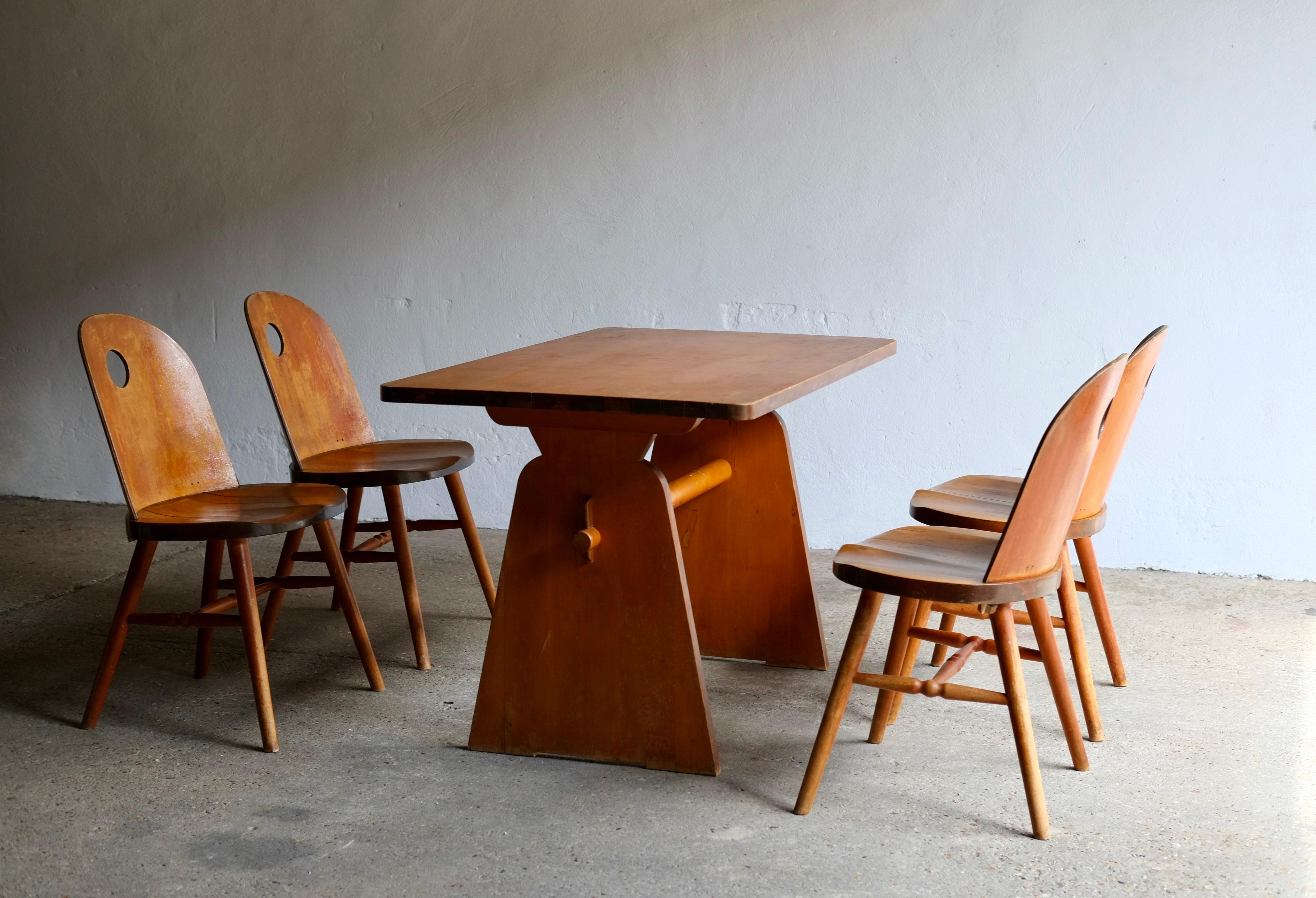 Table et chaises de salle à manger Uno Åhren pour Gemla, années 1930 1