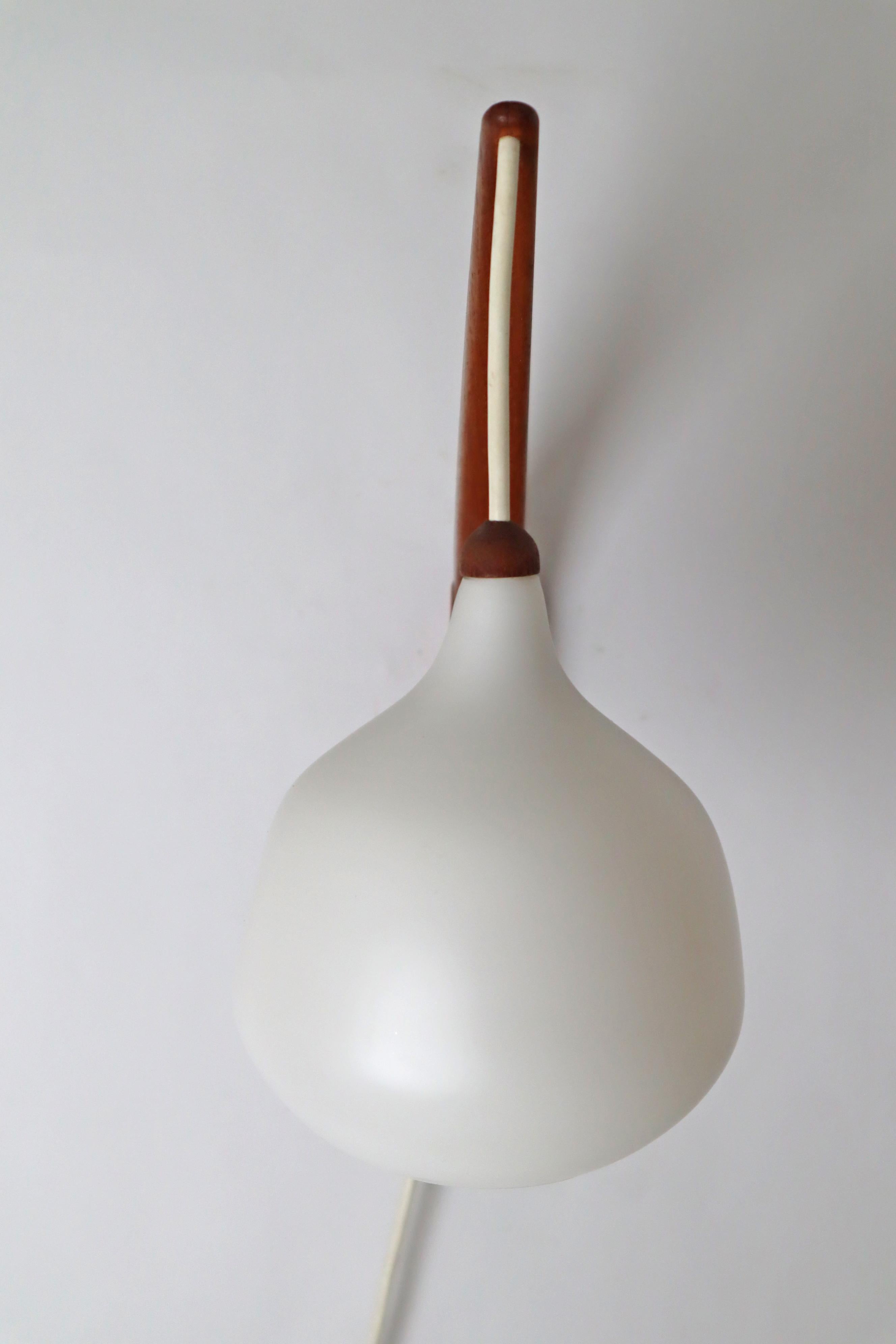Uno And Östen Kristianson Adjustable Wall Lamp, Sweden, 1970s For Sale 6